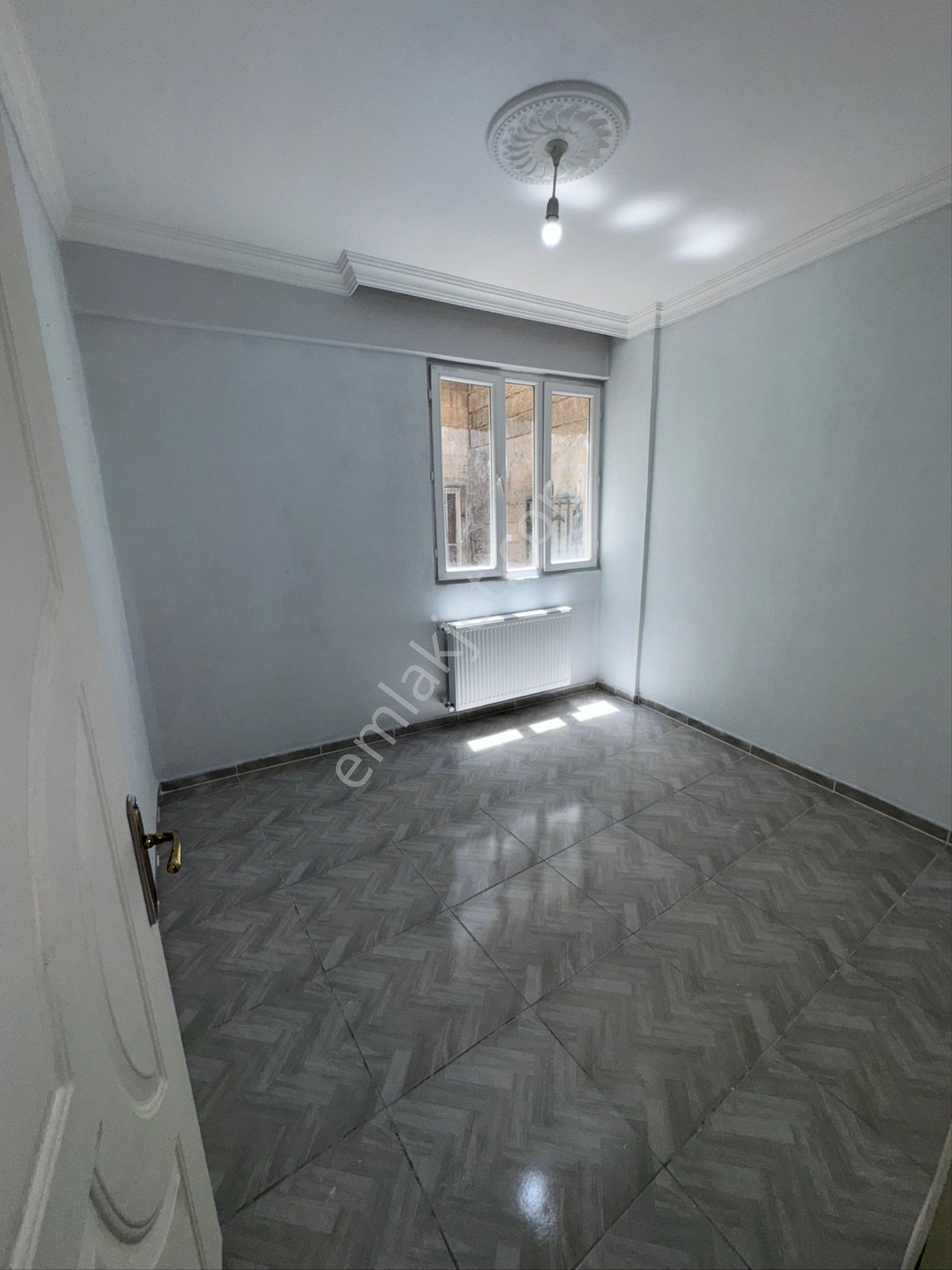 Akdem Emlaktan Satılık 4+1 Daire - Görsel 9