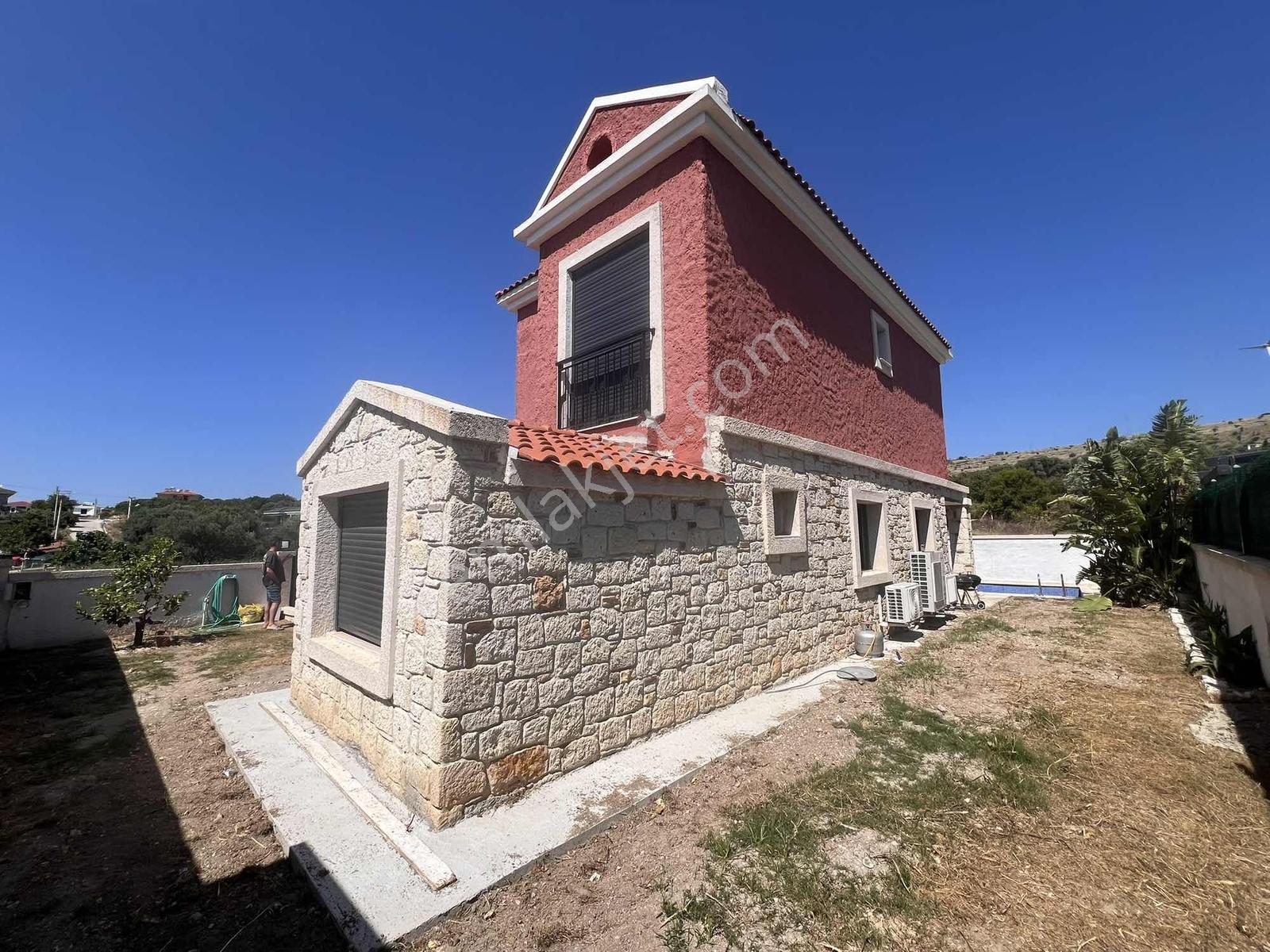 Çeşme Reisdere'de 4+1 Özel Havuzlu Müstakil Kiralık Villa - Görsel 3