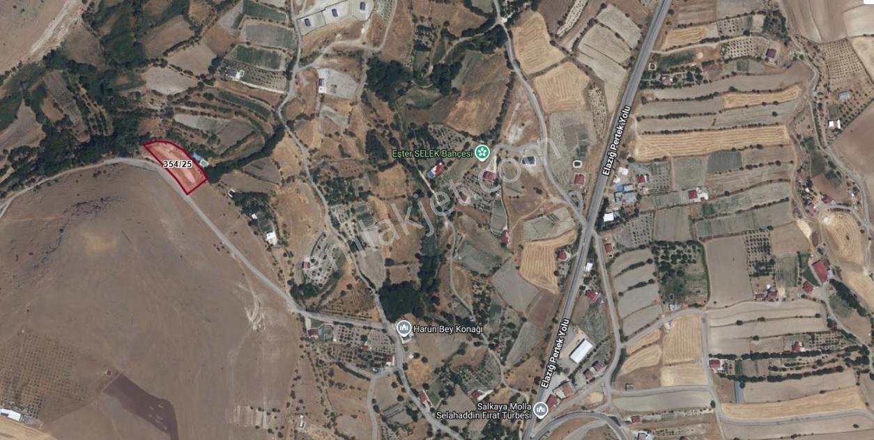 Larimar'dan Pertek Yoluna Yakın 100 M Yol Cepheli 3.171 M2 Arazi - Görsel 5