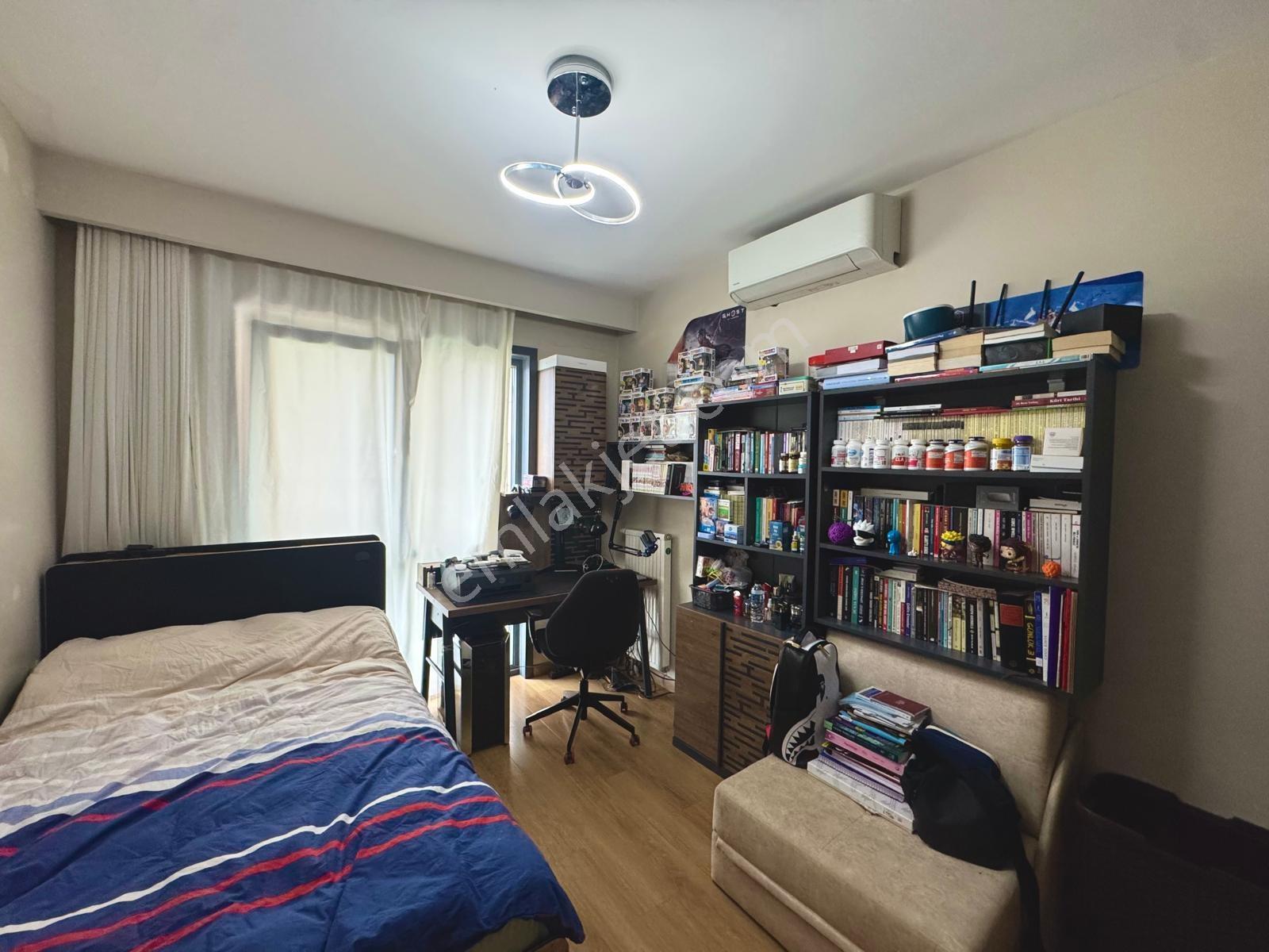 5. Levent Torunlar'da Modern, Manzaralı, Geniş 4+1 Daire - Görsel 15