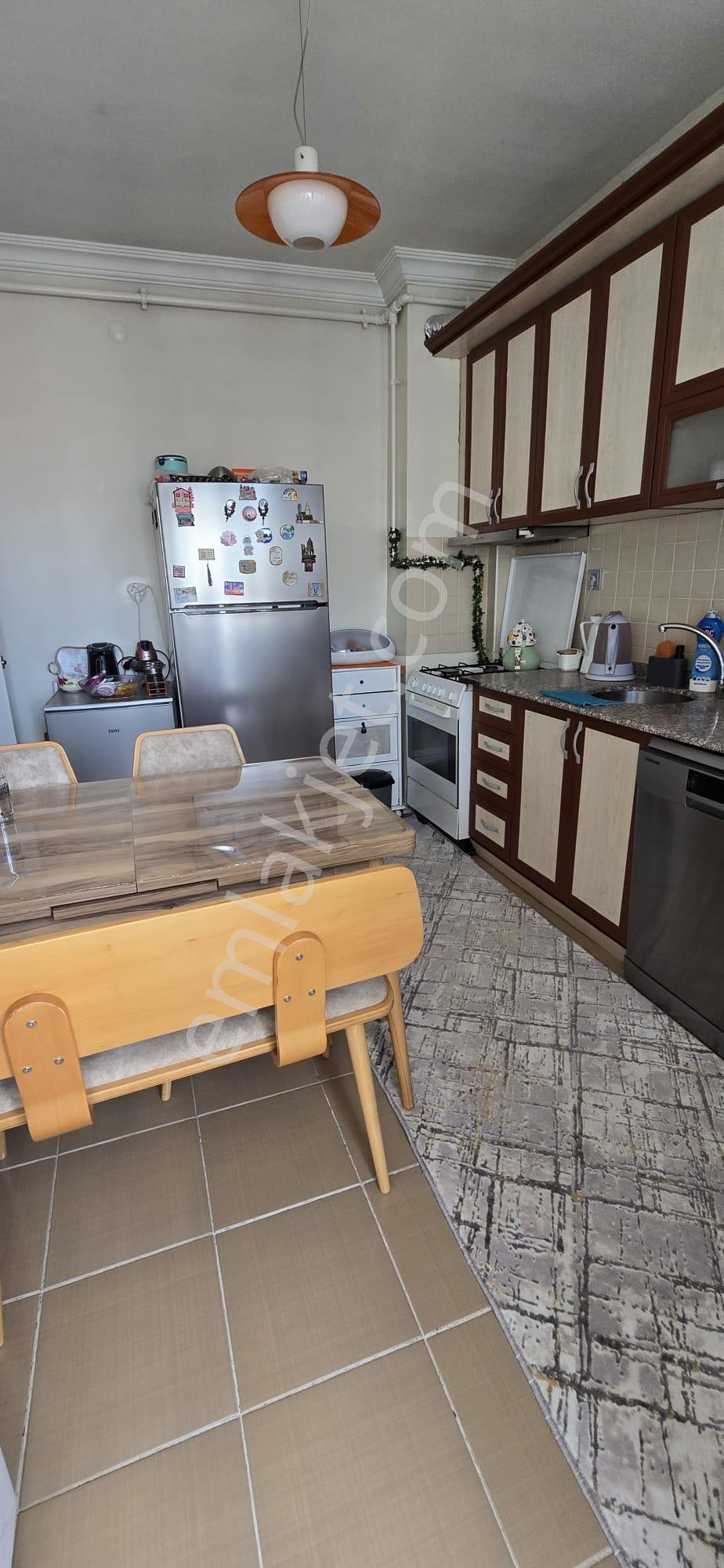 Fırsat Daire!!! Eskişehir-tepebaşı- Sütlüce Mahallesi Satılık 2+1 Daire Uluzafer Caddesi Üstünde;
