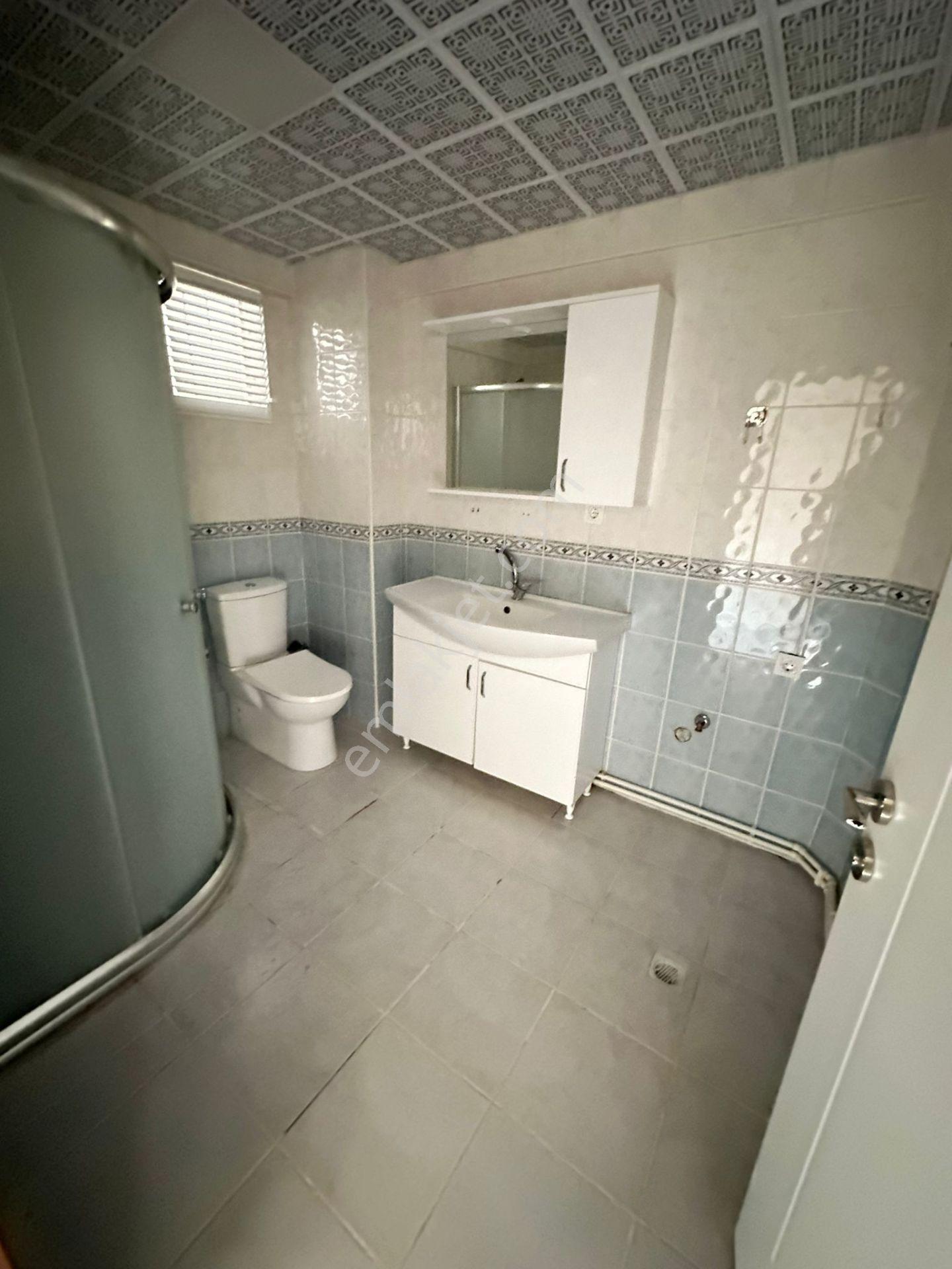 Gata Hastane Yakını Katta 3+1 1 Bağımlı Temiz Bakımlı Kiralık - Görsel 6