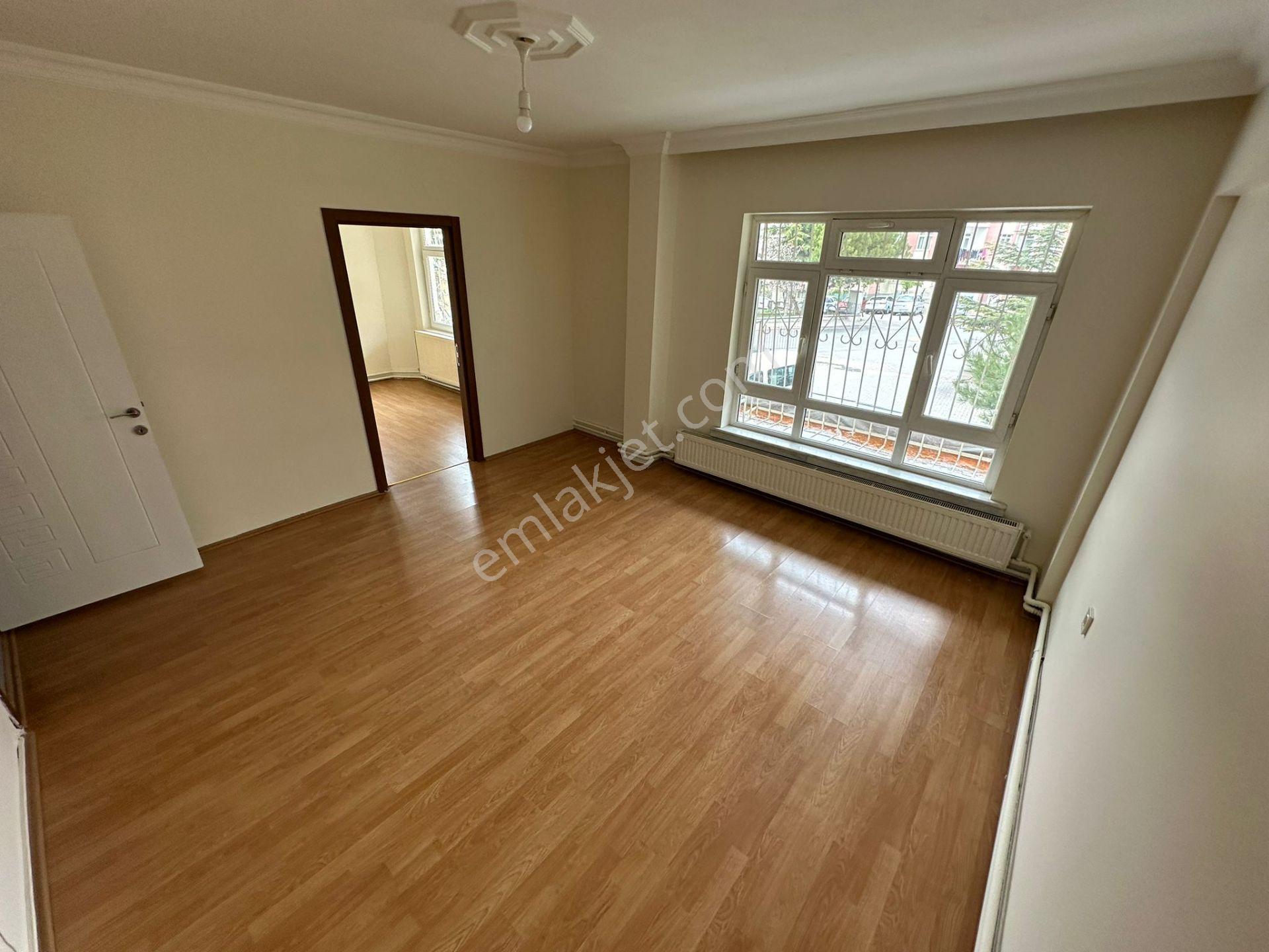 Gata Hastane Yakını Katta 3+1 1 Bağımlı Temiz Bakımlı Kiralık - Görsel 18
