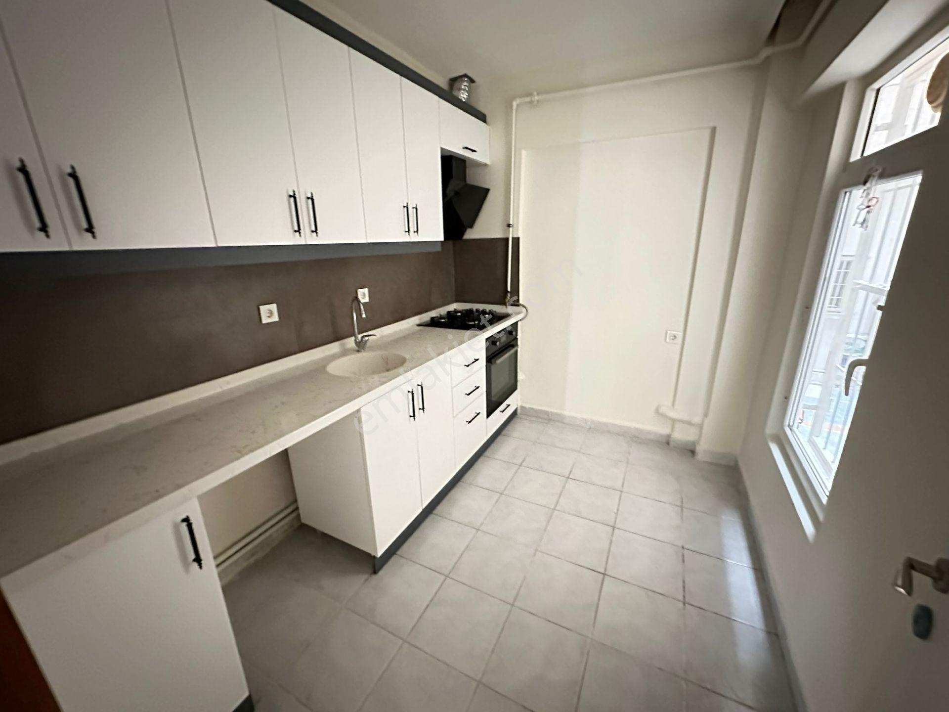 Gata Hastane Yakını Katta 3+1 1 Bağımlı Temiz Bakımlı Kiralık - Görsel 16