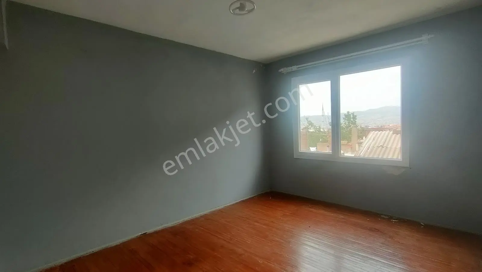 Buca Ufuk'ta Merkezi Konumda Kiralık 2+1 Kapalı Mutfak Daire - Görsel 2