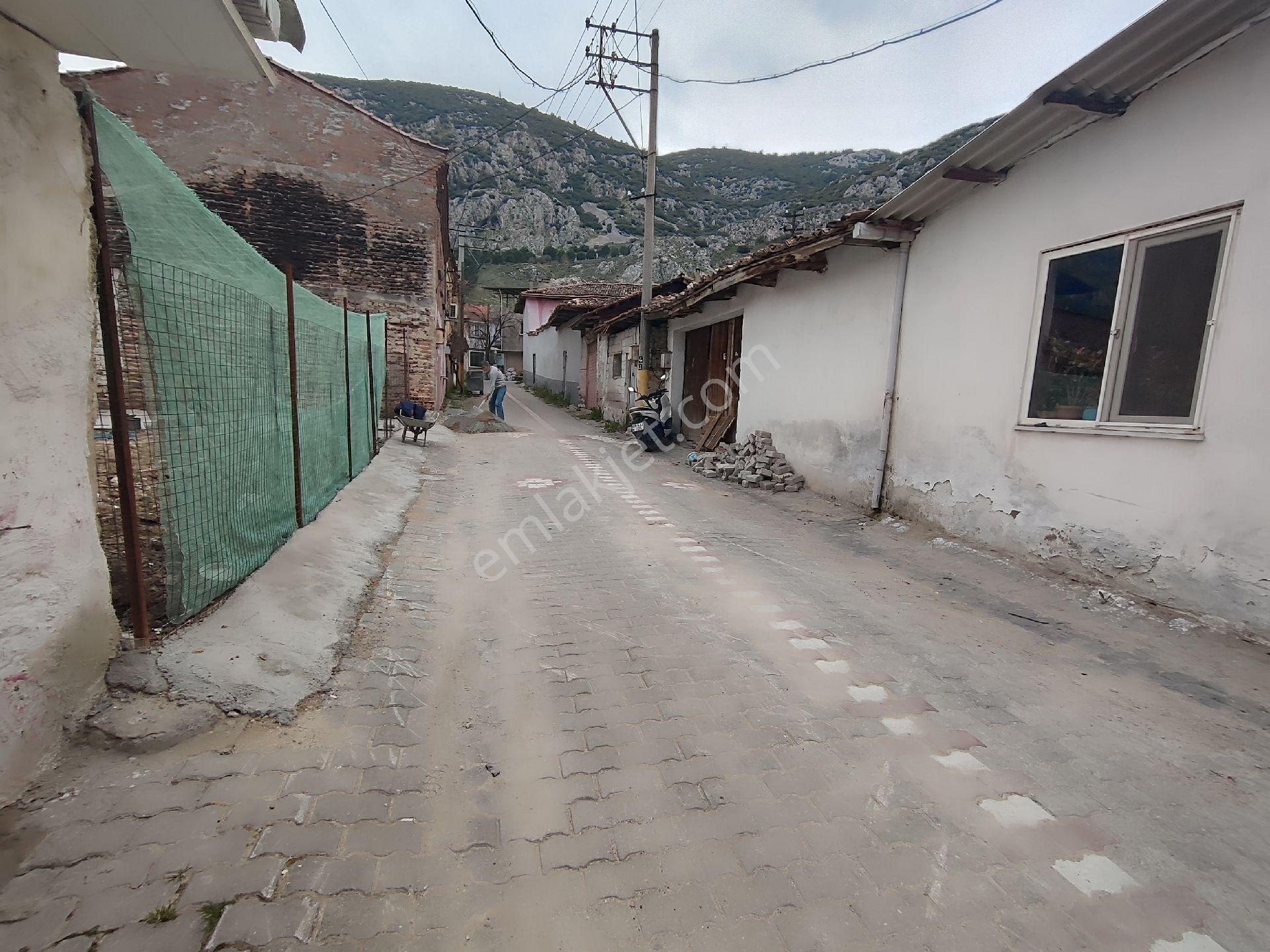 Satılık Müstakil Bahçeli Ev Manisa Kırkağaç Bakırda - Görsel 9