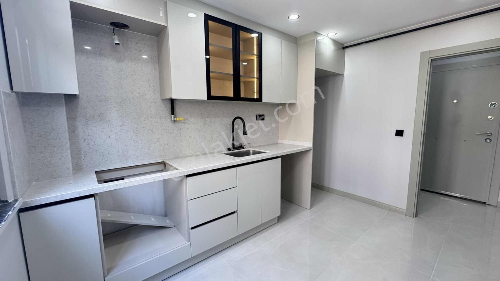 Darıca Bağlarbaşı Mah. 2+1 95m2 Lüks Arakat - Görsel 8