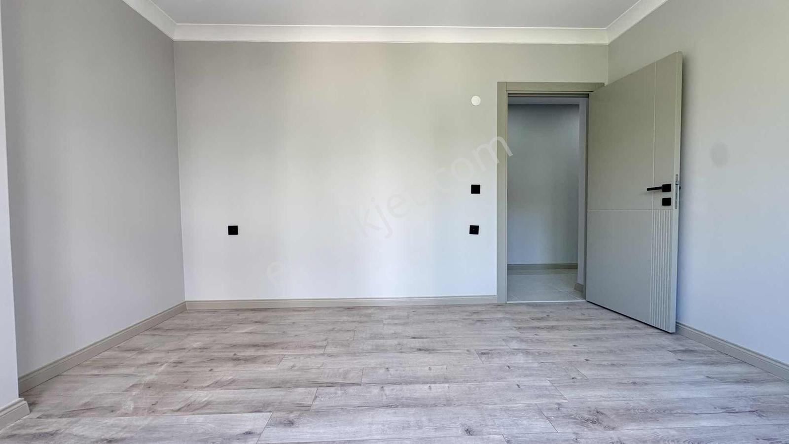 Darıca Bağlarbaşı Mah. 2+1 95m2 Lüks Arakat - Görsel 3