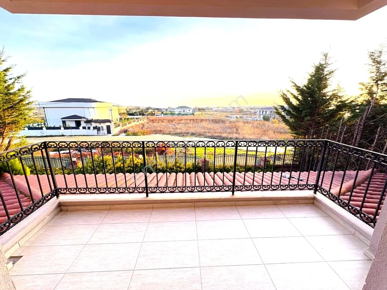 Silivri Ortaköy De Havuzlu Eşyalı Veya Eşyasız Kiralık Villa - Görsel 33