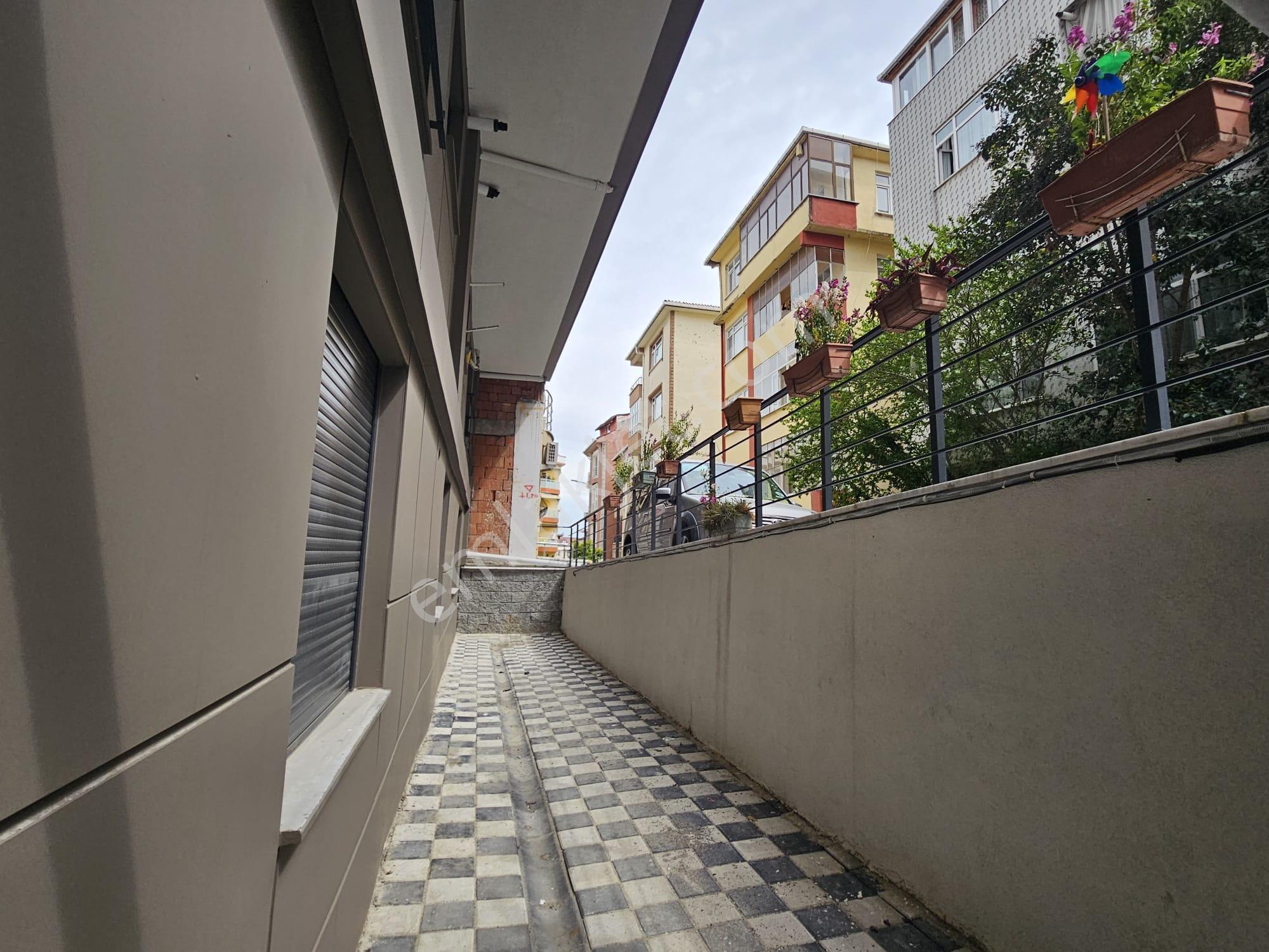 Üsküdar Libadiyede Merkezi Konumda, Yeni Binada, Boş 1+1 Daire - Görsel 12