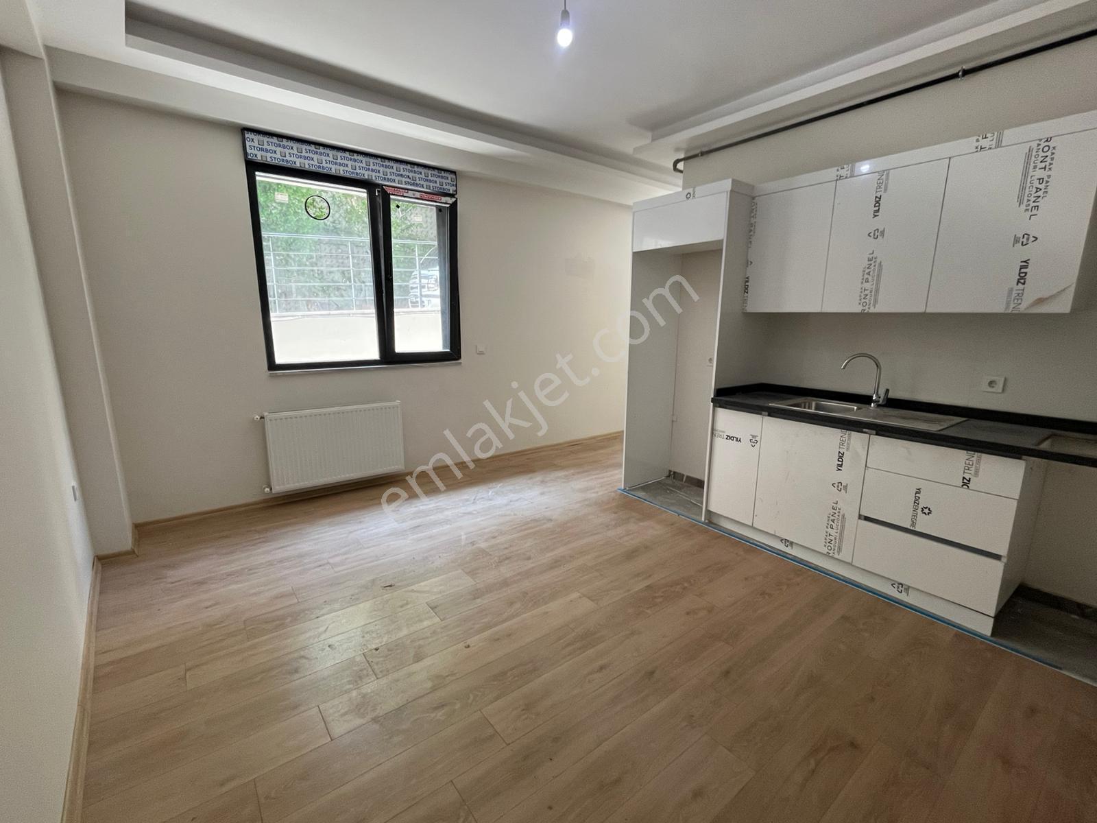 Üsküdar Libadiyede Merkezi Konumda, Yeni Binada, Boş 1+1 Daire - Görsel 4