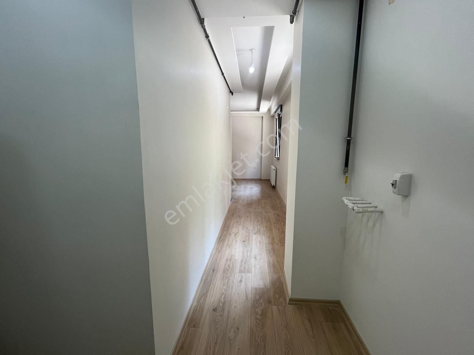 Üsküdar Libadiyede Merkezi Konumda, Yeni Binada, Boş 1+1 Daire - Görsel 6