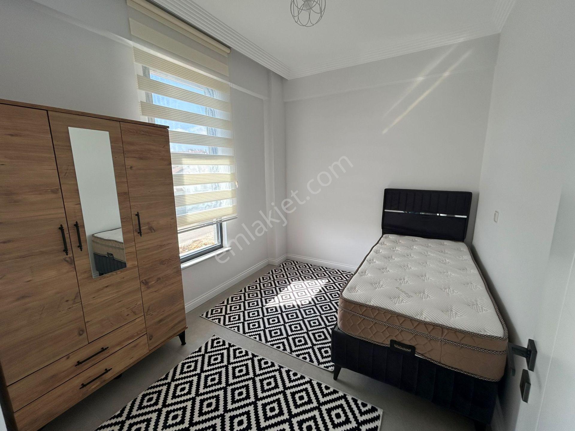 Emin Emlak Kiralıyor.. Osmangazi Mahallesi Eşyalı Asansörlü Kiralık1+1 Apart - Görsel 4