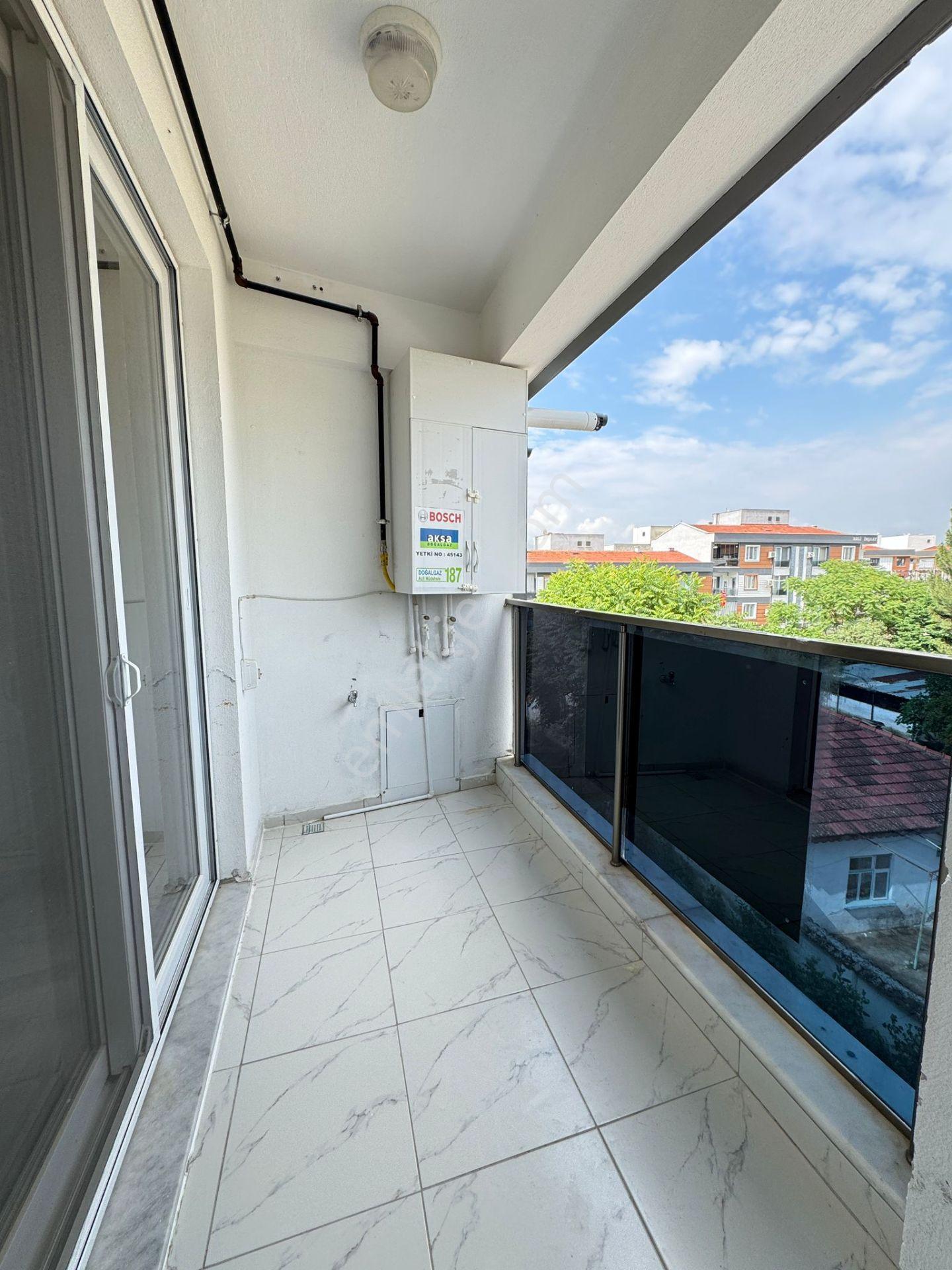 Zeki Emlak'tan Muradiye Mh. 2+1 Kapalı M. Kiralık Daire - Görsel 10