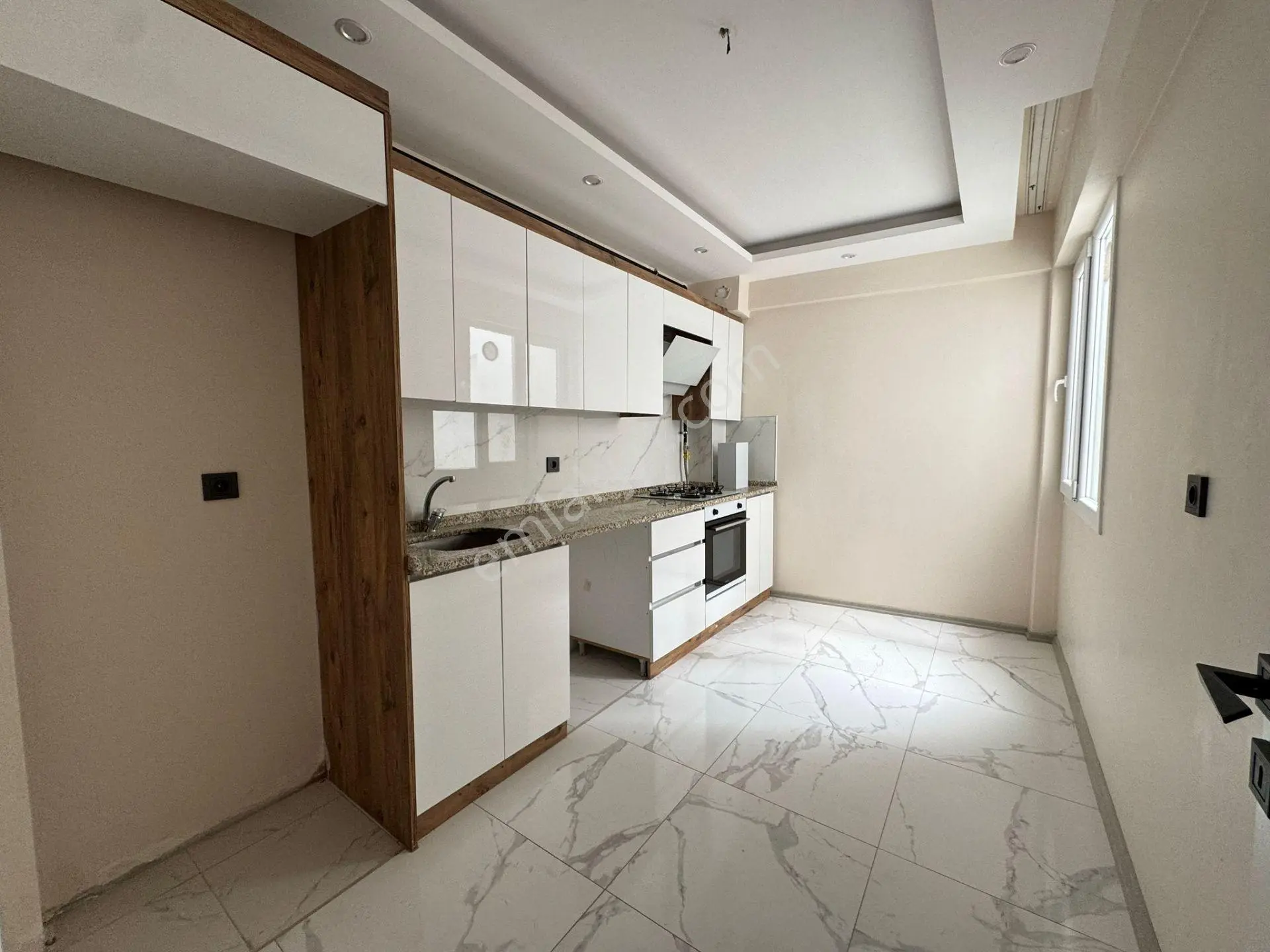 Zeki Emlak'tan Muradiye Mh. 2+1 Kapalı M. Kiralık Daire - Görsel 5