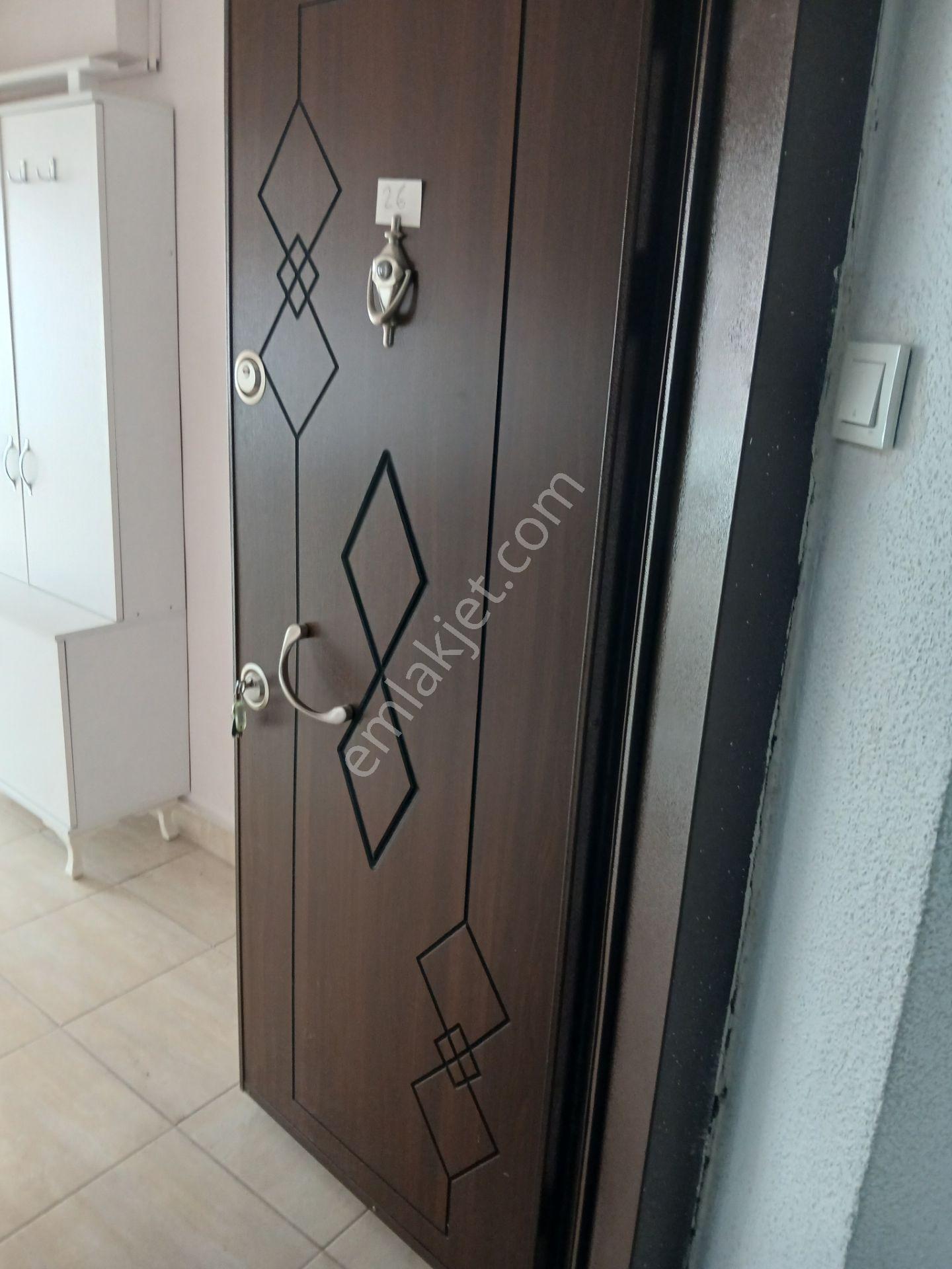 Emek Kırım Cad, Şenyuva Bokları 13.kat