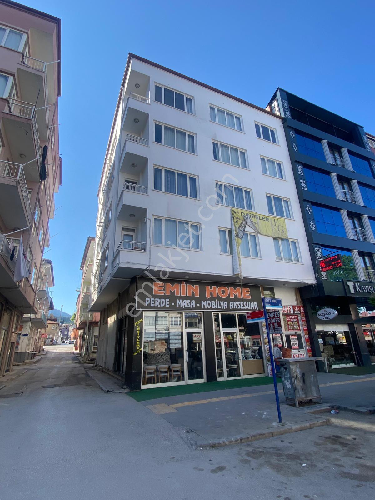 Burdur Merkezde Ticari Üniteleri Olan Satılık Yurt Binası! - Görsel 2