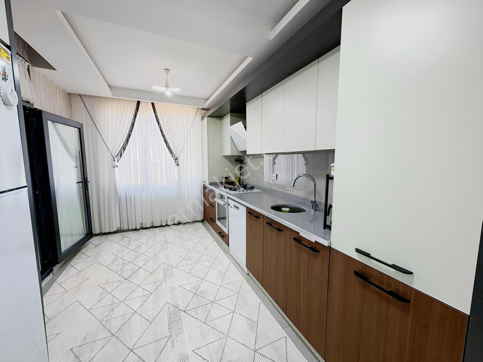 Bağcıların En Gözde Sitesinde Satılık Daire - Görsel 13