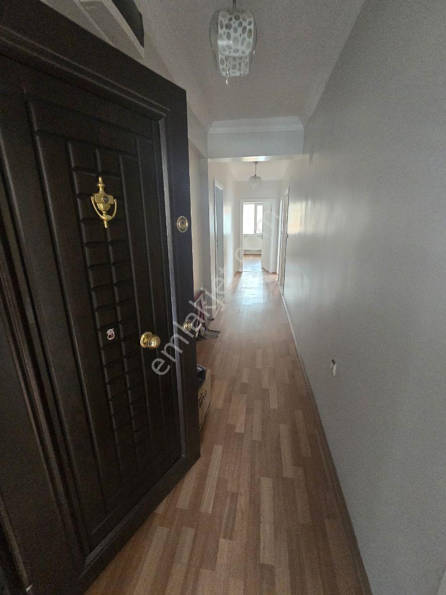 Bolu Tepecik Mahallesinde 2+1 Geniş Daire 3 Balkonlu Güney Cepheli - Görsel 11
