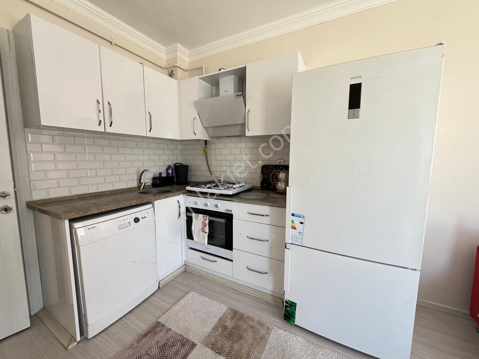 Çözüm Emlak'tan Muradiye'de 1+1 Eşyalı Ara Kat Kiralık Daire - Görsel 7