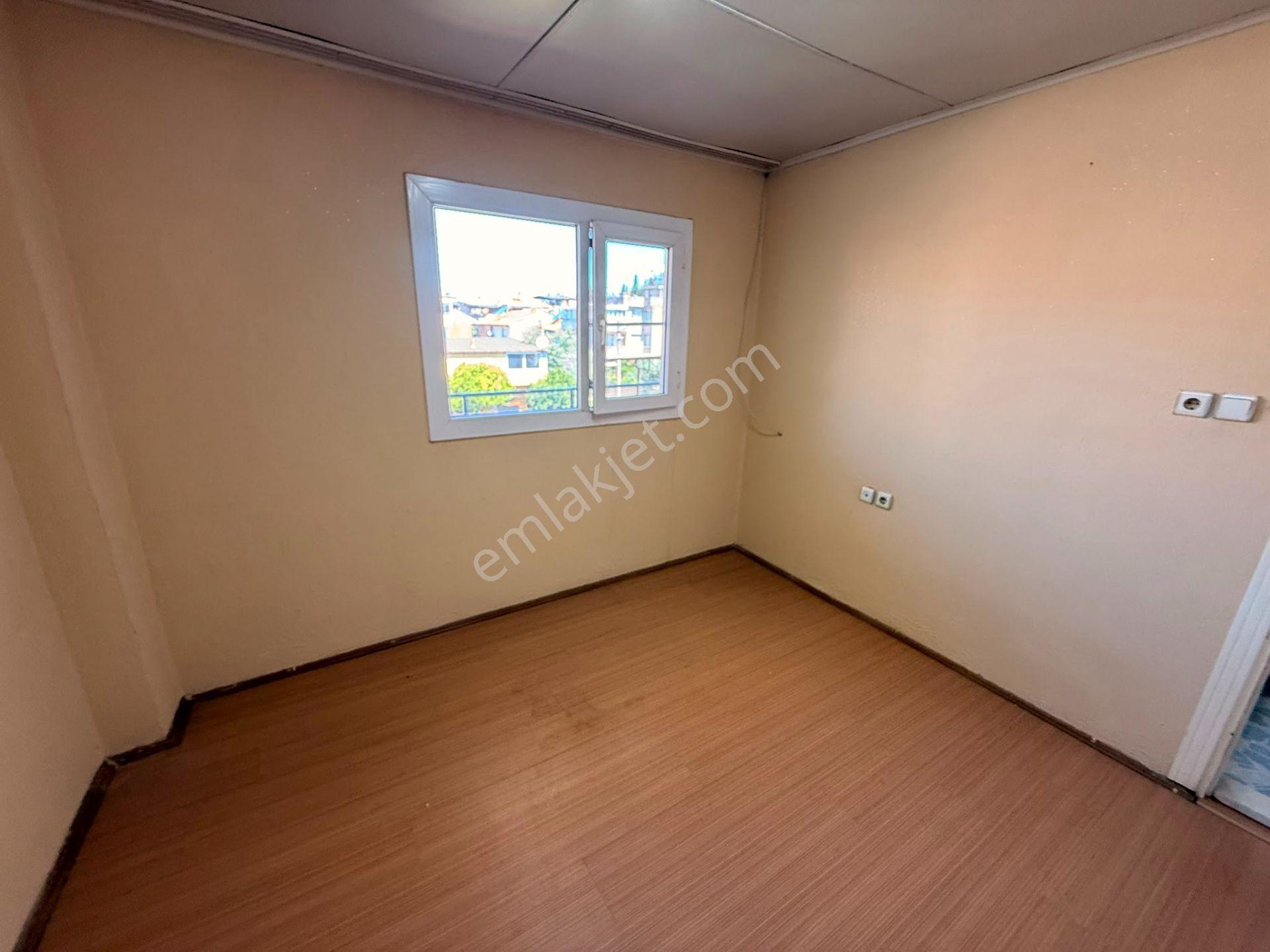 Manisa Alaşehir Alper Gayrimenkulden Yeni Mah.aile Apt.3+1kiralık 120 M2 Daire - Görsel 12