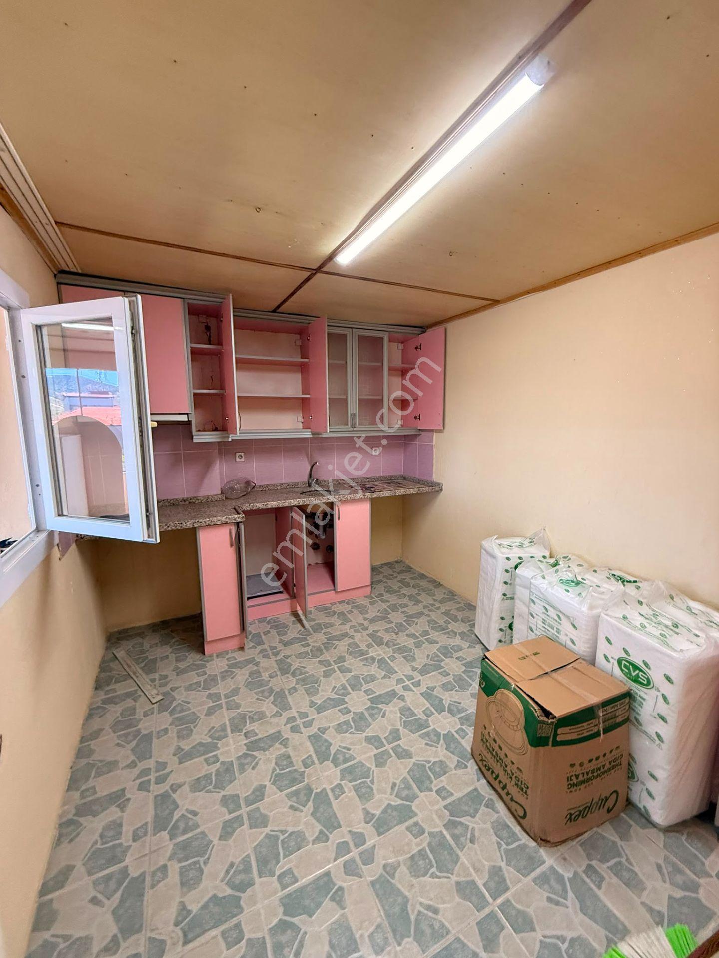 Manisa Alaşehir Alper Gayrimenkulden Yeni Mah.aile Apt.3+1kiralık 120 M2 Daire - Görsel 16