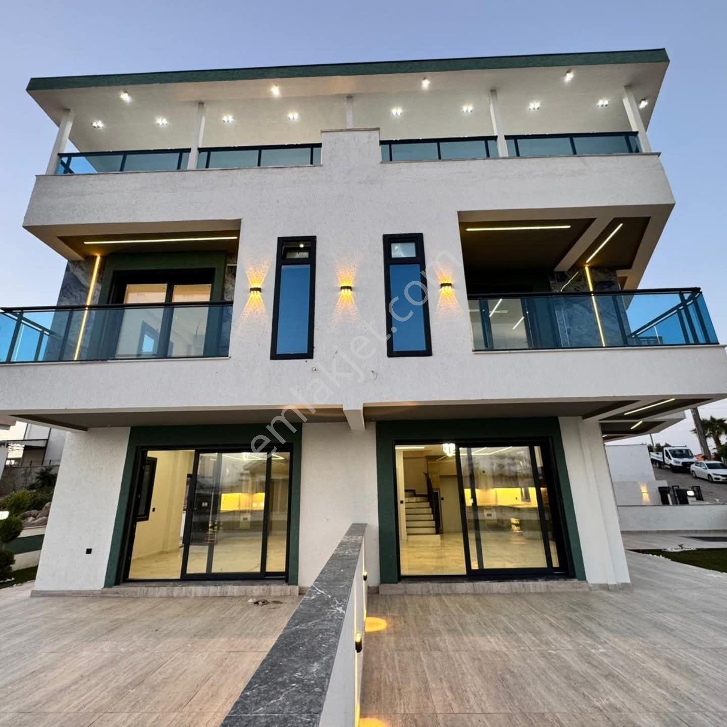  4+1 Amerikan Mutfak Lux Villa