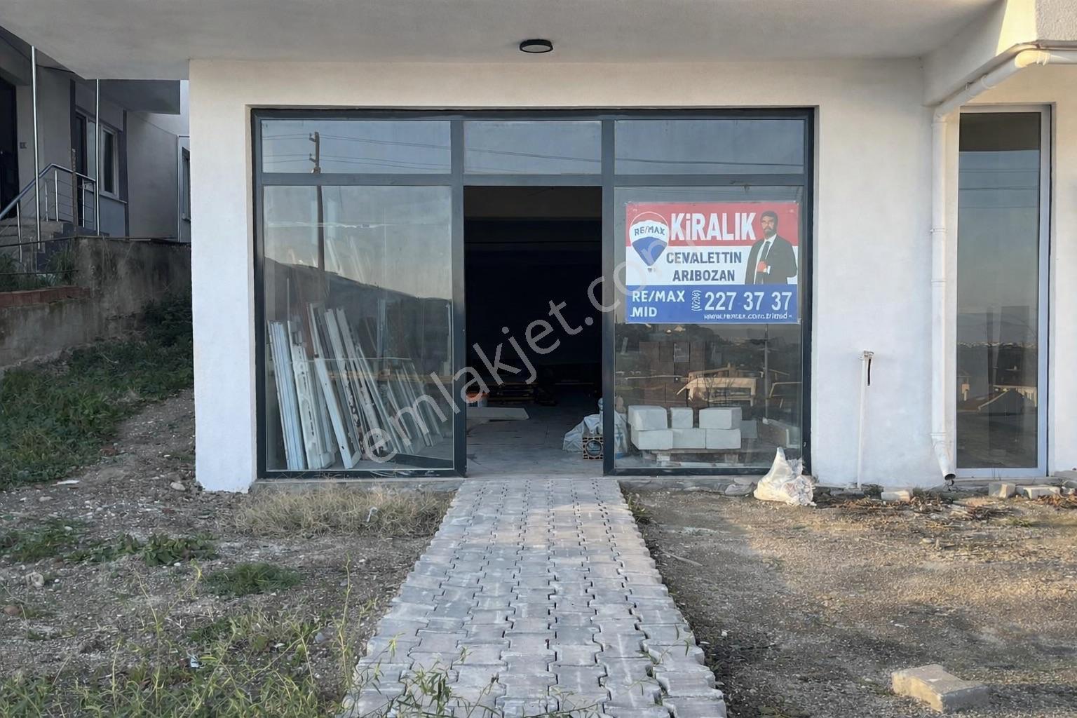 Remax Mid Ana Cadde Üzeri Kiralık Dükkan - Görsel 2