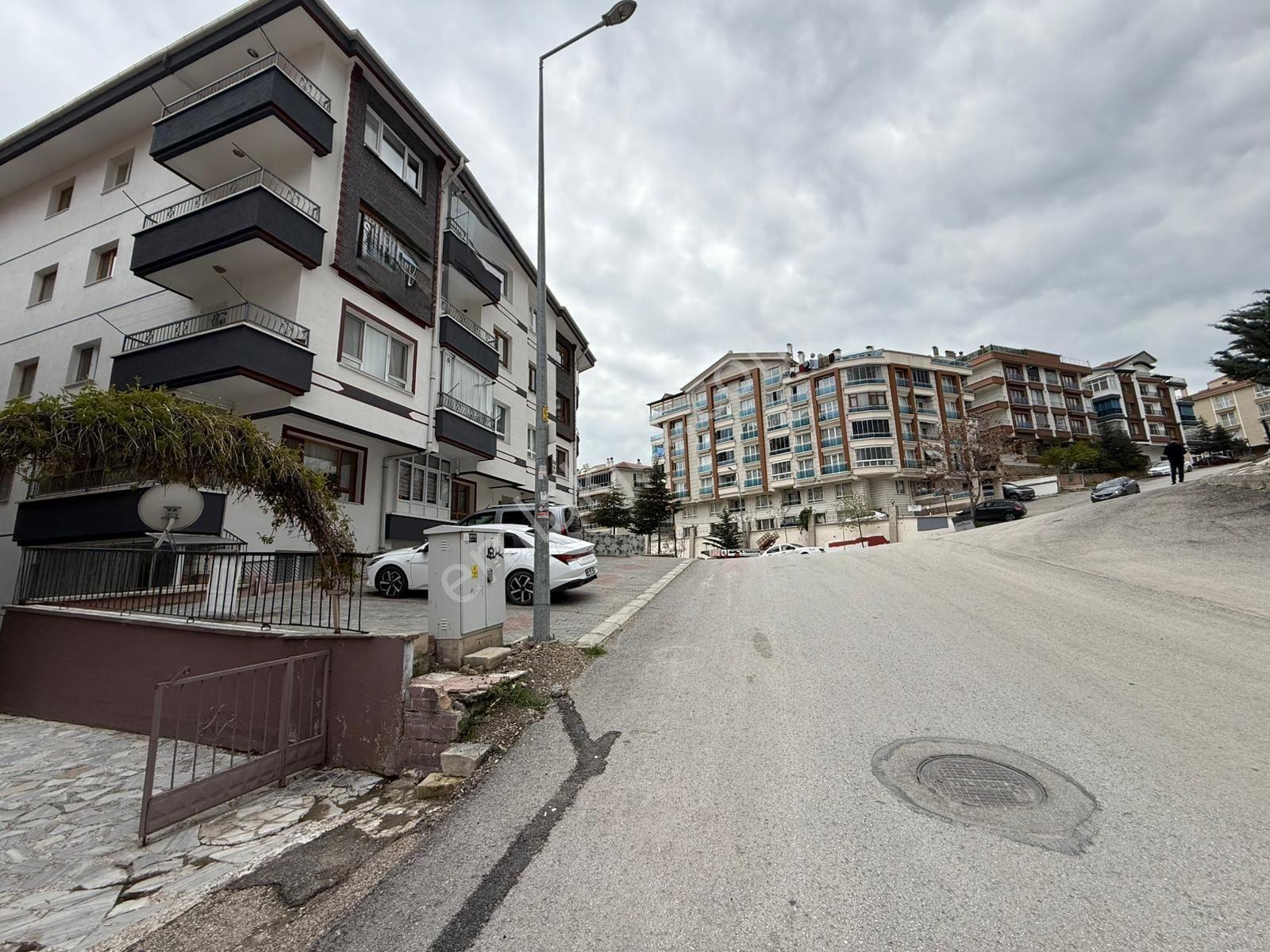 Realty Gate | Cad.üzeri 3+1 | Ön Cephe | Ç.balkon | Mantolama - Görsel 28