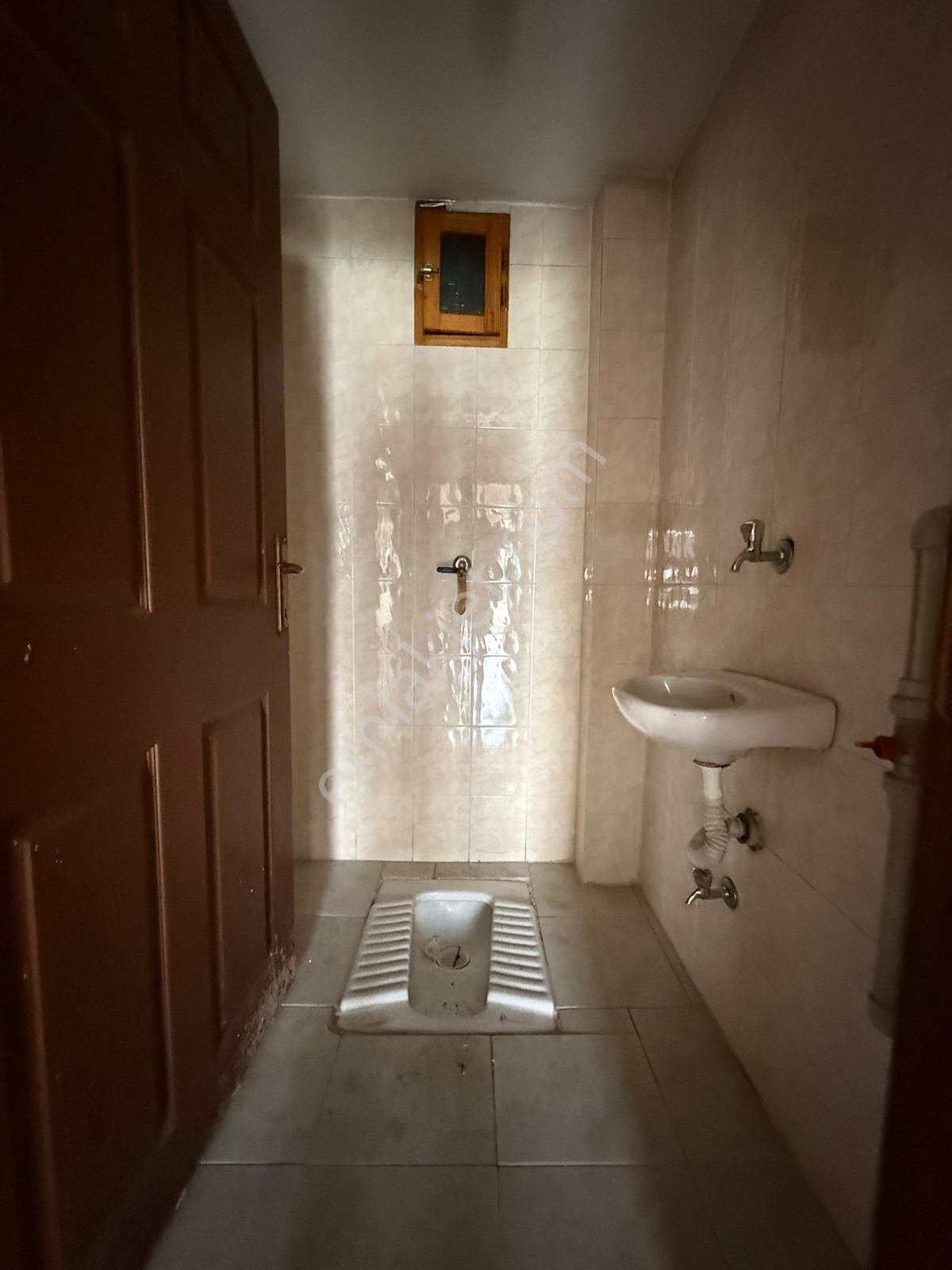 Realty Gate | Cad.üzeri 3+1 | Ön Cephe | Ç.balkon | Mantolama - Görsel 23