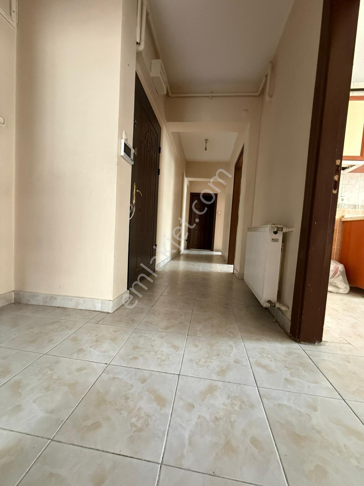 Realty Gate | Cad.üzeri 3+1 | Ön Cephe | Ç.balkon | Mantolama - Görsel 7