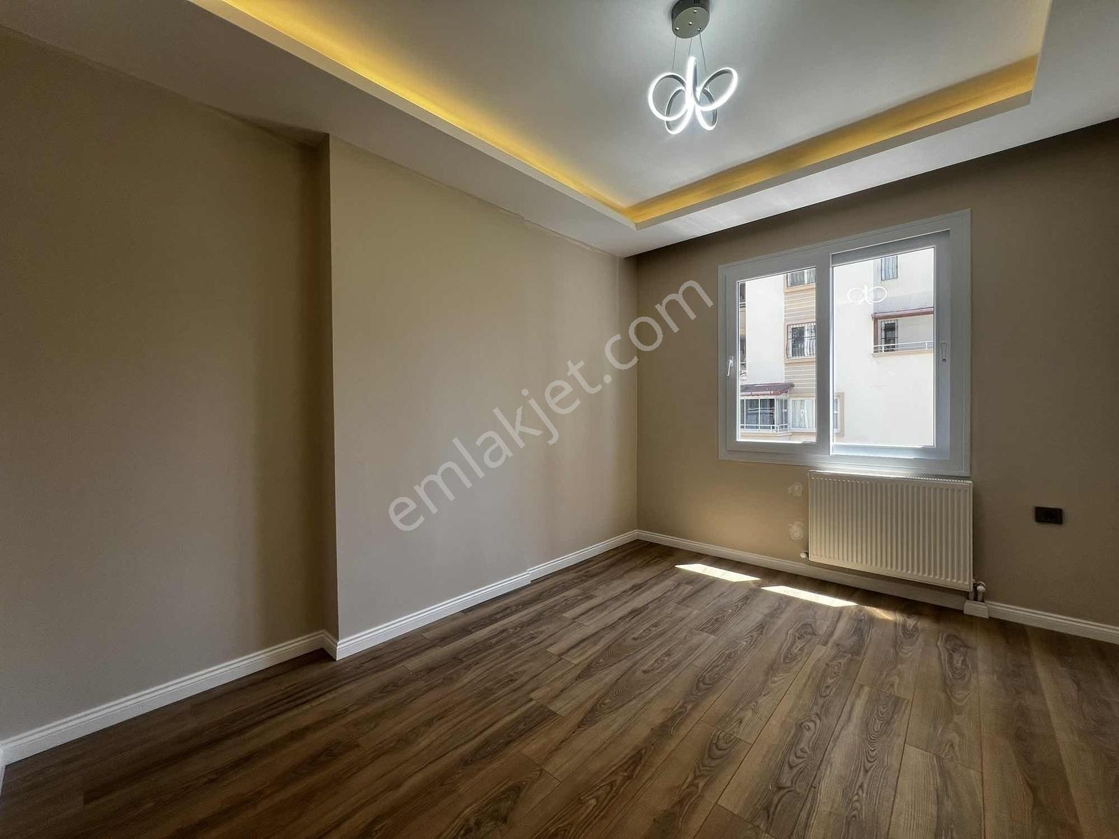 T.özal Blv Eski Dermancan Civ.4+1 K.mutfak Ç.banyo G.odalı Lüx - Görsel 8