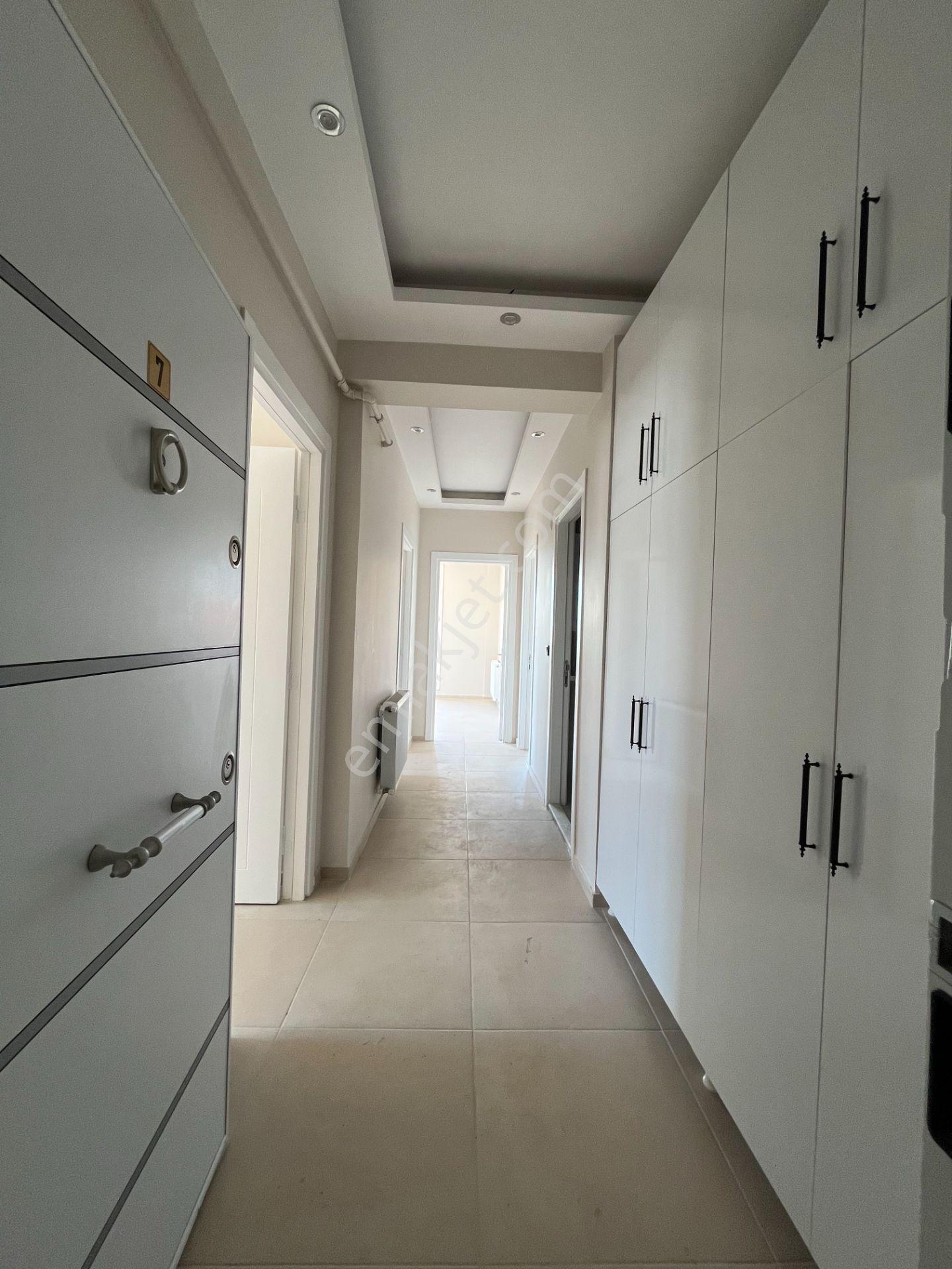 Gümüşpala'da Deniz Manzaralı Ve Doğalgazlı 2+1 Kiralık Daire - Görsel 10