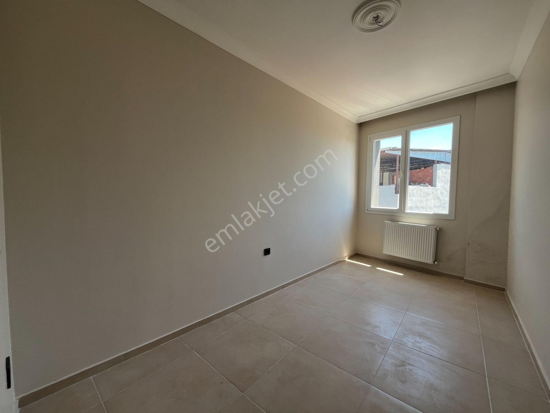 Gümüşpala'da Deniz Manzaralı Ve Doğalgazlı 2+1 Kiralık Daire - Görsel 15