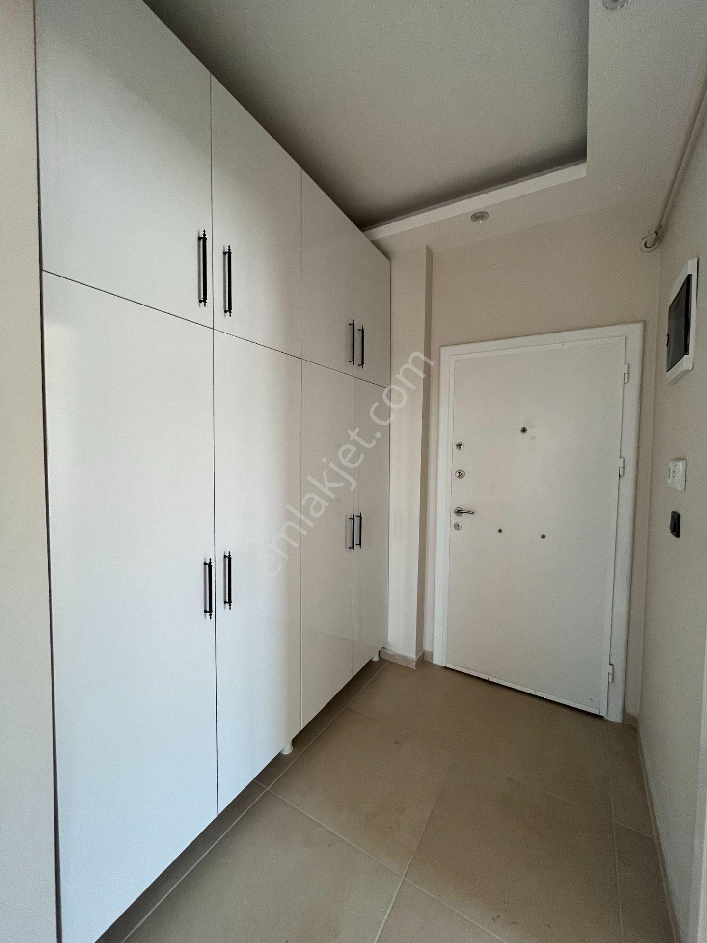 Gümüşpala'da Deniz Manzaralı Ve Doğalgazlı 2+1 Kiralık Daire - Görsel 9