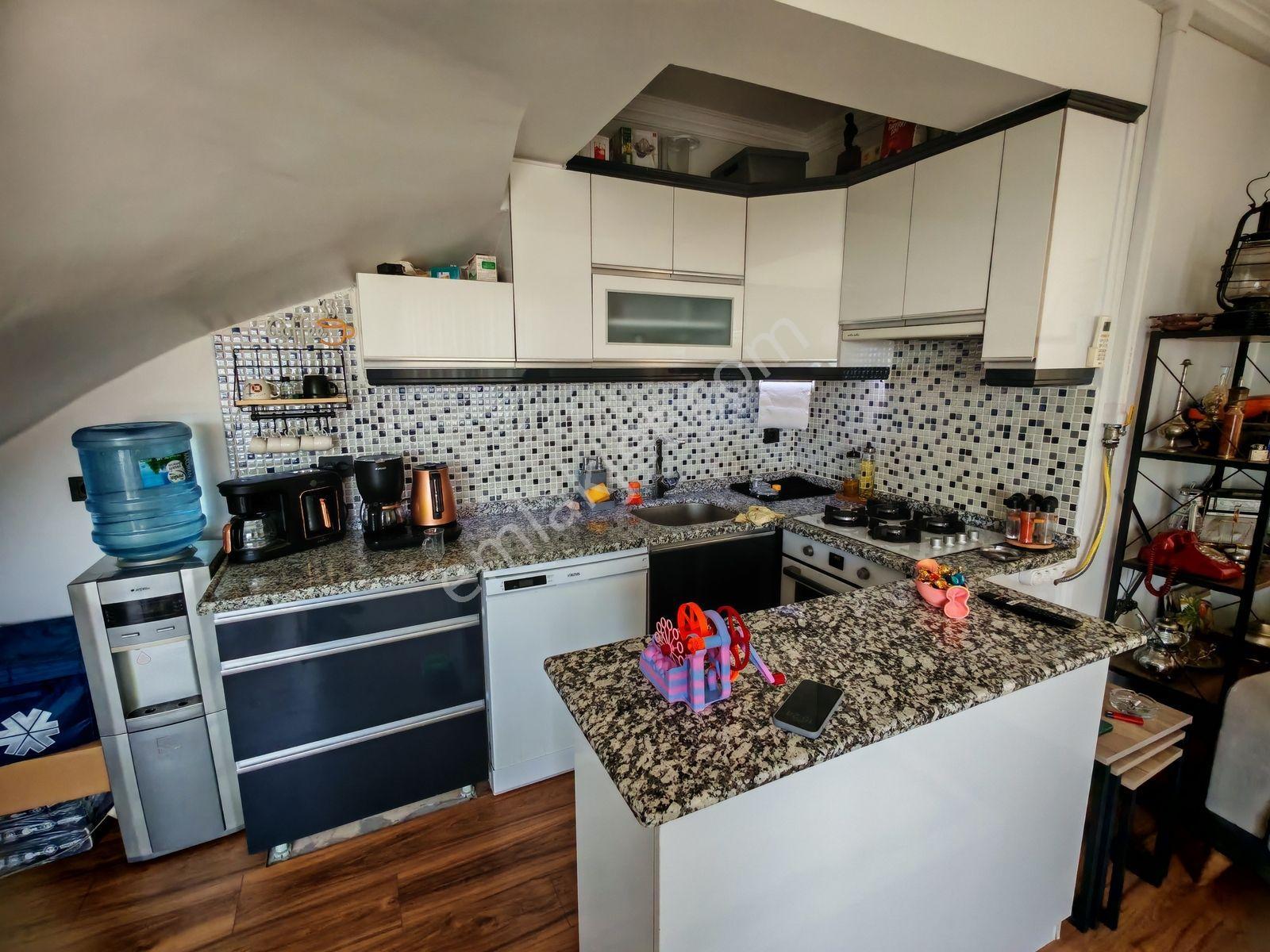 Salimbey'de 3+2 120 M2 Full Eşyalı Deniz Manzaralı Dubleks Daire - Görsel 8