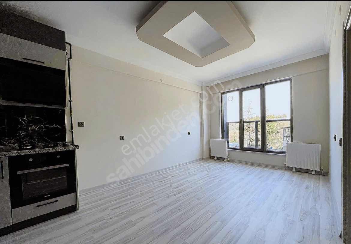 İncek Merkezde 1+1 Kiralık 1.kat - Görsel 3