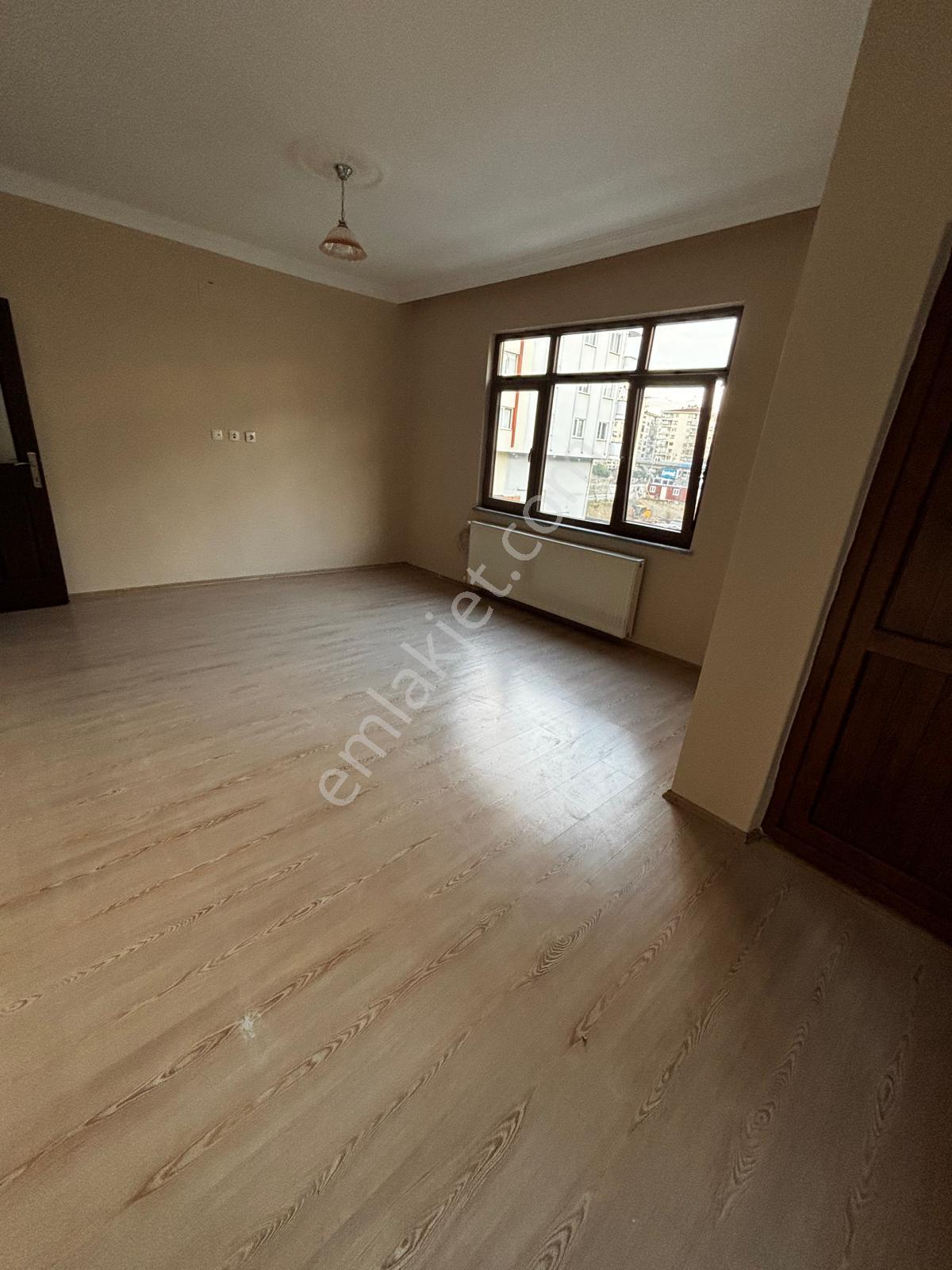 Deha Emlak`tan Kiralık 3+1 Daire Söğütlüde - Görsel 9