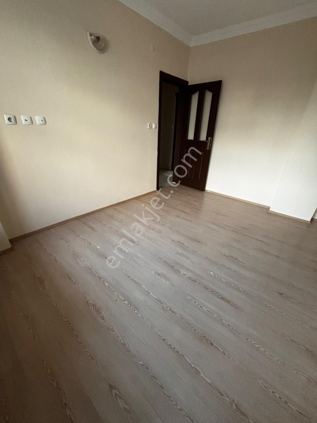 Deha Emlak`tan Kiralık 3+1 Daire Söğütlüde - Görsel 8