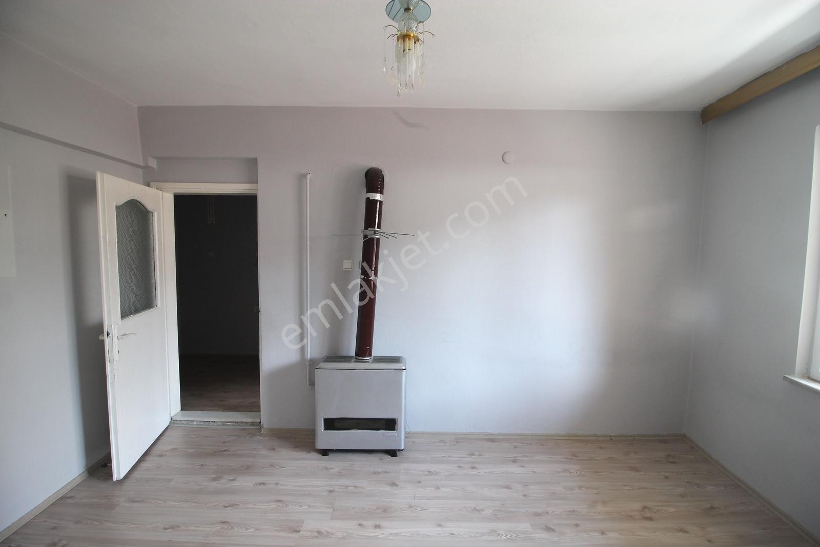 Nilüfer Karaman Mah. 2+1 Doğalgaz Sobalı Ara Kat Kiralık Daire - Görsel 15