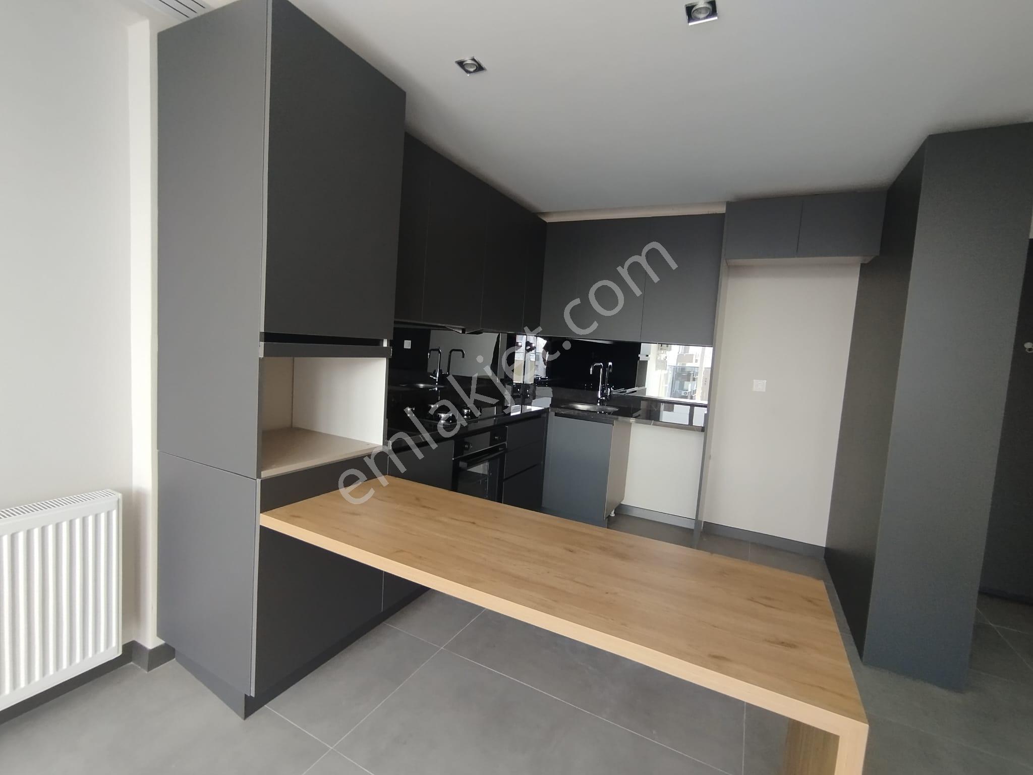 Kıyıboyunda Yüzme Havuzlu Sosyal Yaşam Alanlı Sitede 2+1 Sıfır Lüx Daire - Görsel 8
