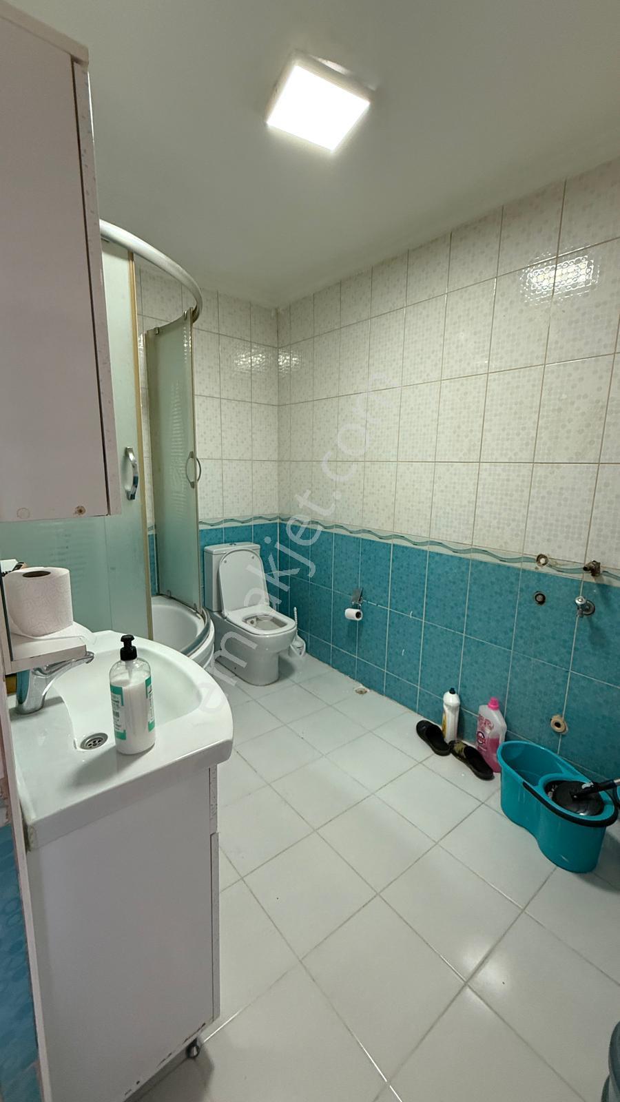 Reşadiye Mah Kat 2 3+1 145 M2 25 Yaş Asansörlü 20 Bın - Görsel 15