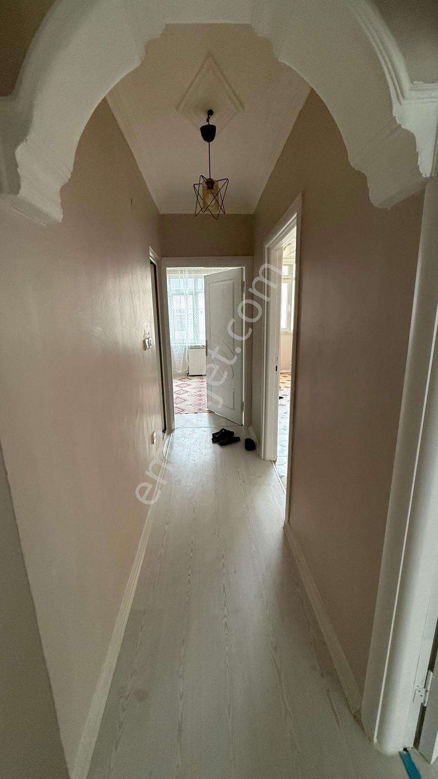 Reşadiye Mah Kat 2 3+1 145 M2 25 Yaş Asansörlü 20 Bın - Görsel 19