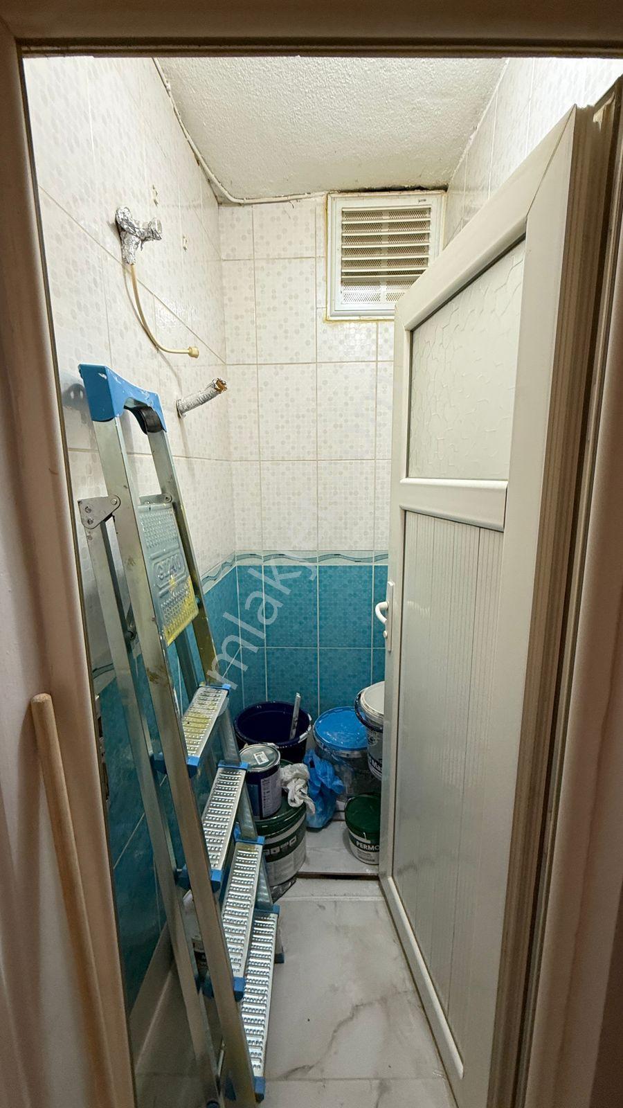 Reşadiye Mah Kat 2 3+1 145 M2 25 Yaş Asansörlü 20 Bın - Görsel 3