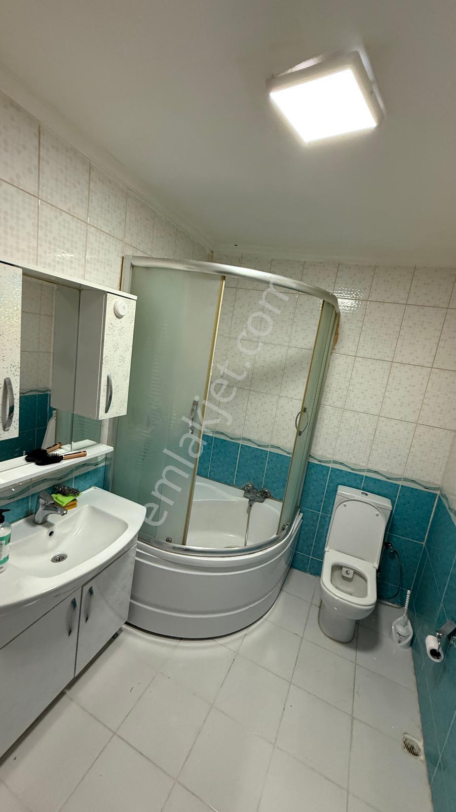 Reşadiye Mah Kat 2 3+1 145 M2 25 Yaş Asansörlü 20 Bın - Görsel 4