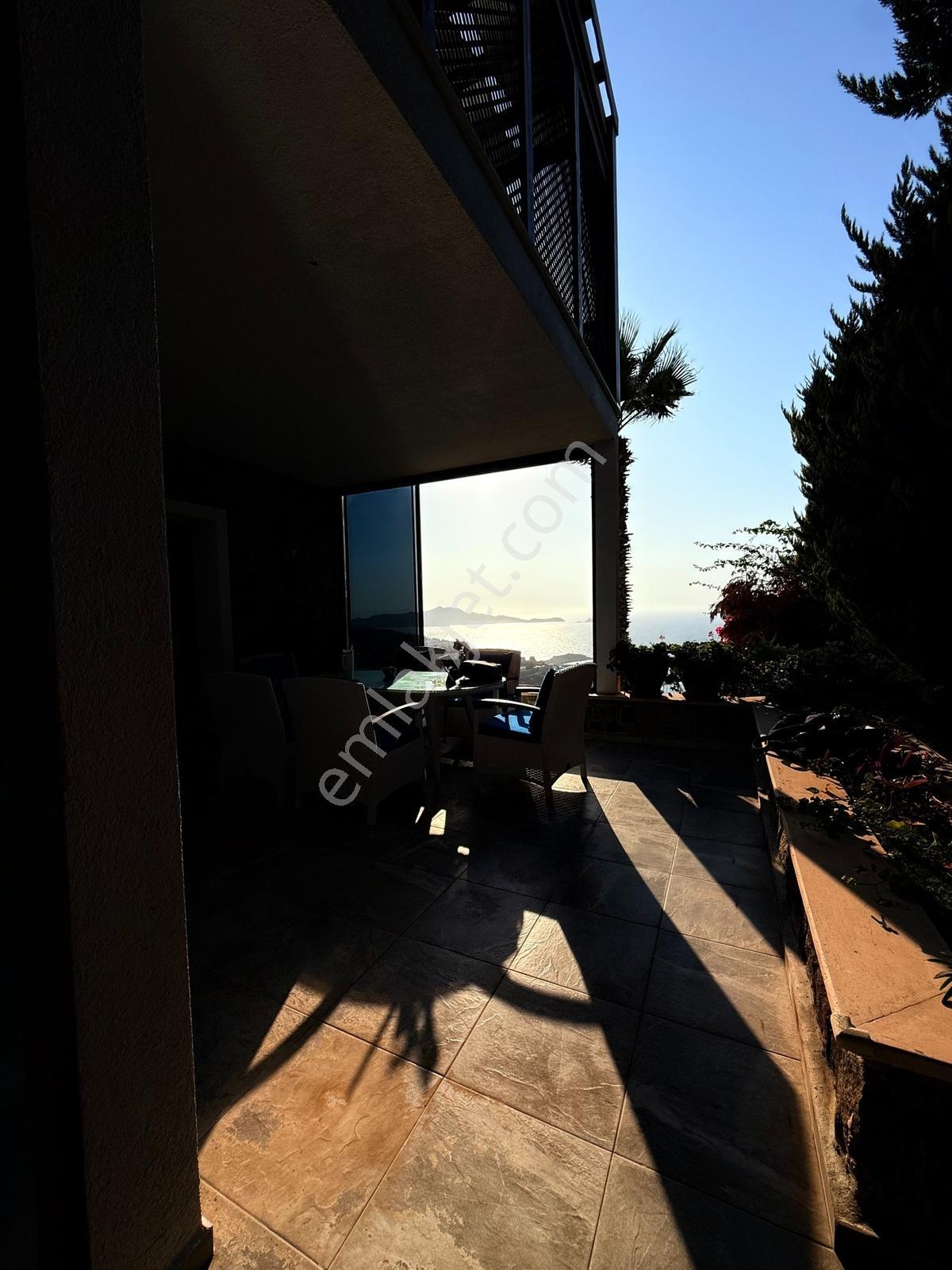 Yalıkavak Gökçebel'de Deniz Manzaralı Kiralık 6+2 Vila - Görsel 7