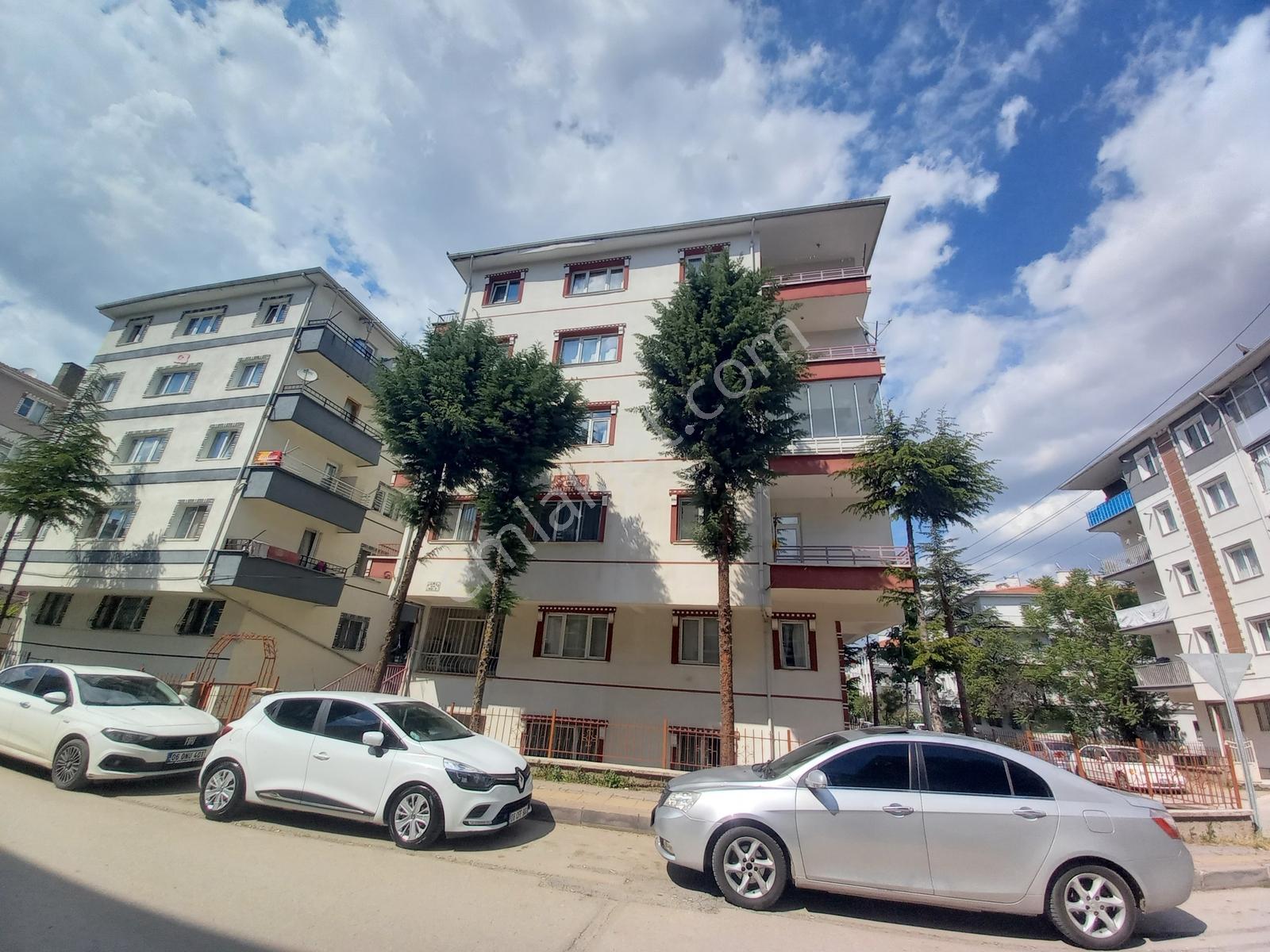 Elif Emlak'tan Merkezi Konumda Ara Katta 3+1 Kiralık Daire - Görsel 35
