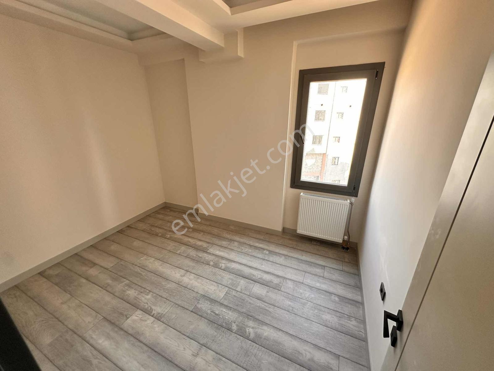 Avax Tan Mezitli Kuyulukta Kiralık 1+1 Daire - Görsel 16
