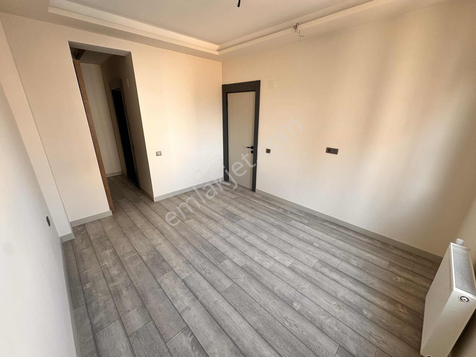 Avax Tan Mezitli Kuyulukta Kiralık 1+1 Daire - Görsel 14