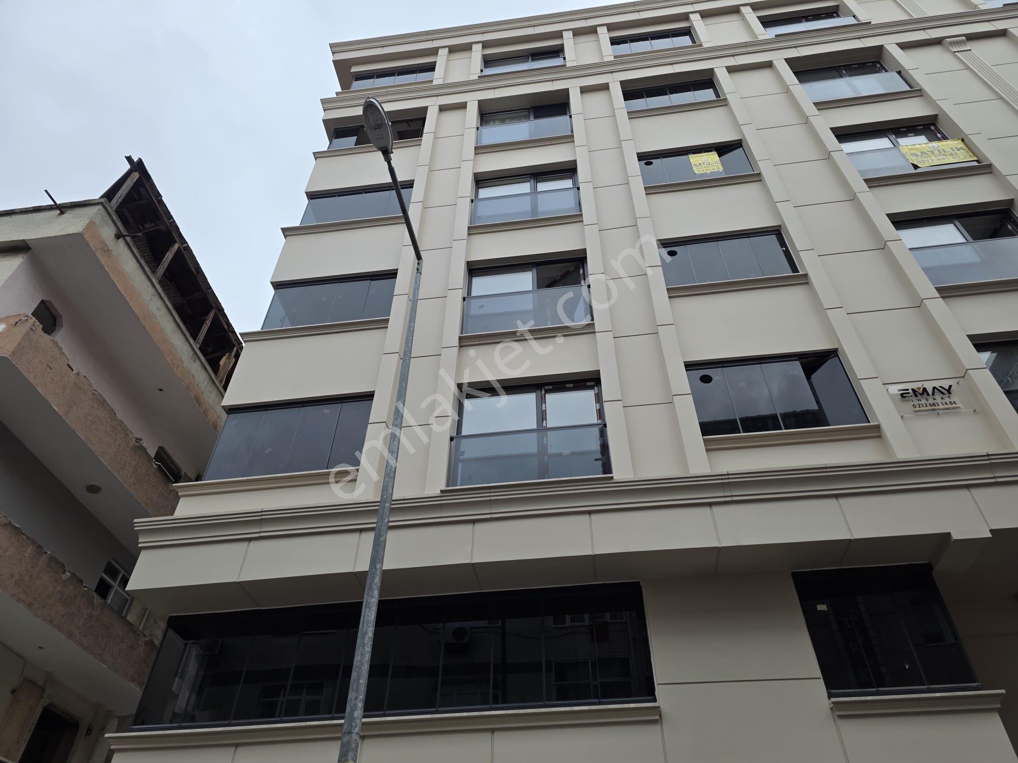 Fırsat Caddeye Yakın 3+1 Sıfır Bina Kapalı Otoparklı - Görsel 31